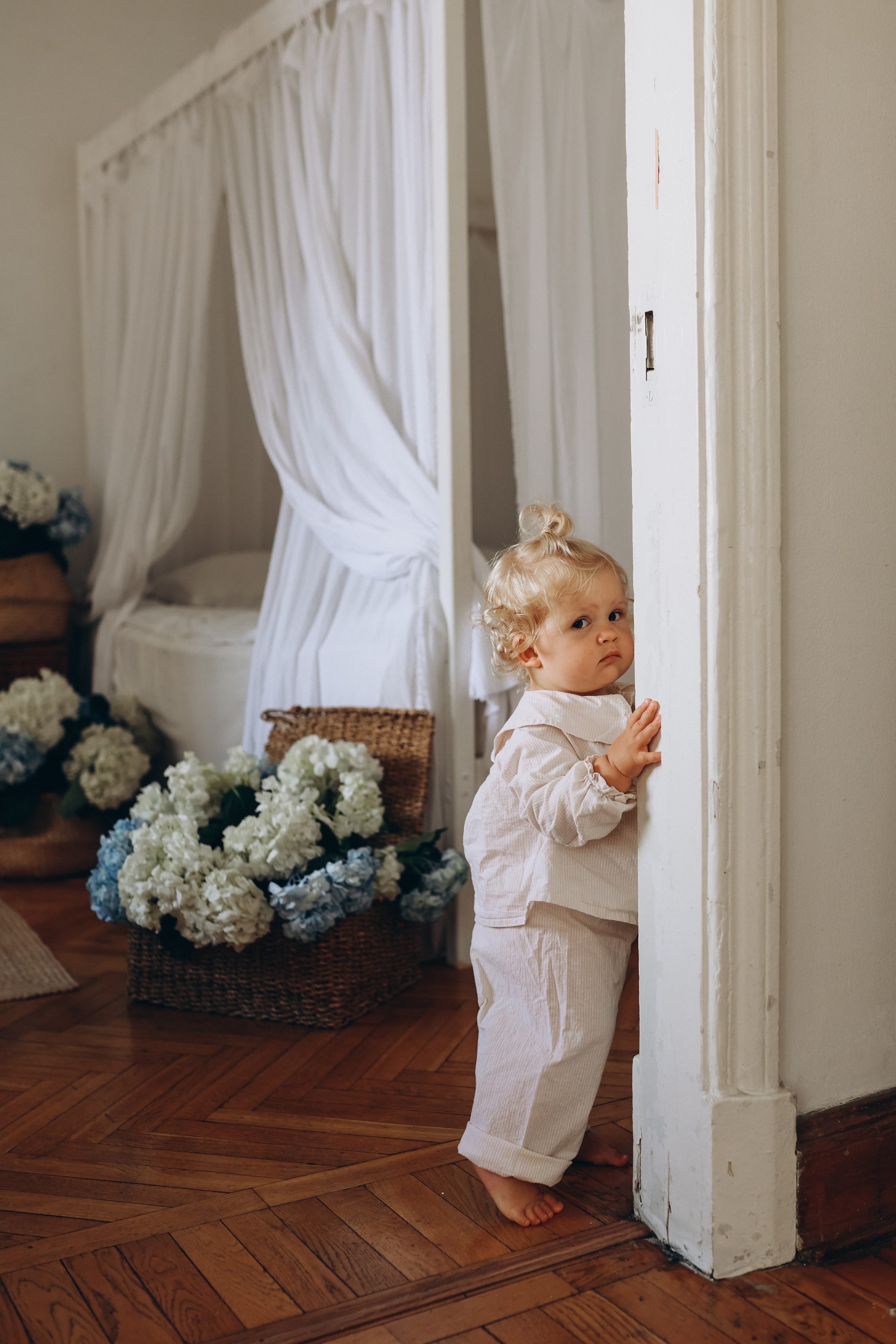 Ева и гортензии. Елена Гореликова фотограф в Москве