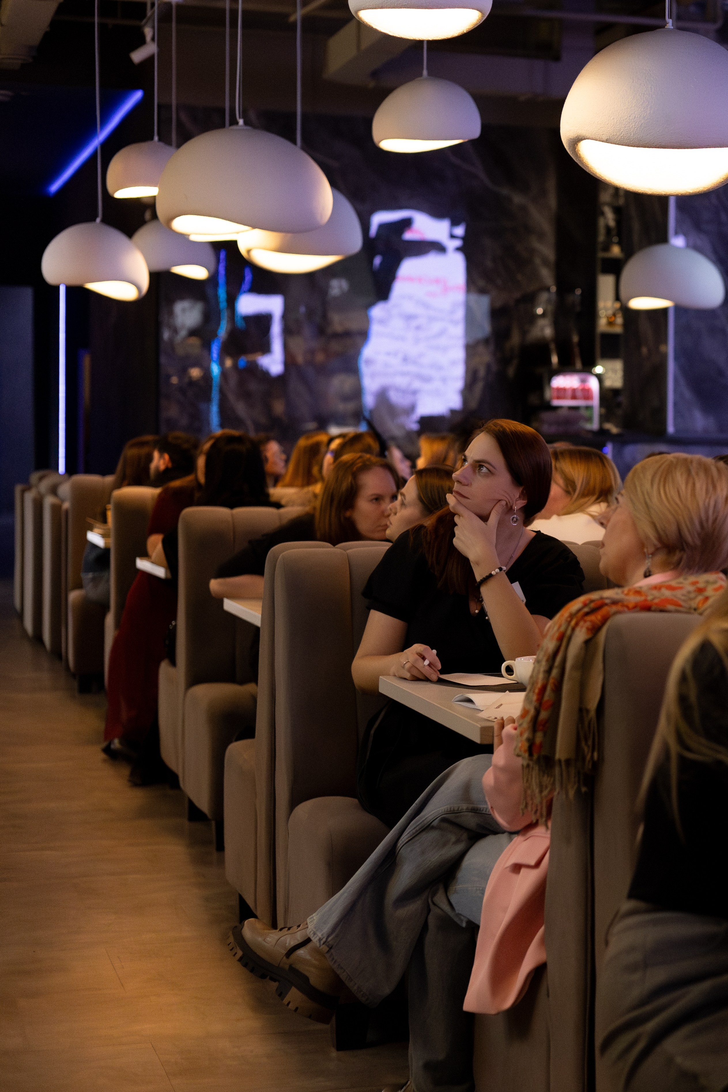 13ая BIZ QUIZ: деловая игра | Красноярск. Фотограф Красноярск съемки лавстори, фотосессия в студии, портретная съемка, творческие фотосессии