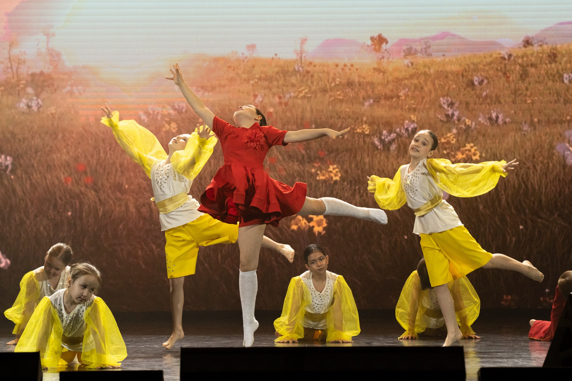 Отчетный концерт студии танца ARTIDANCE. Репортажный фотограф в Казани Павел Серпокрылов