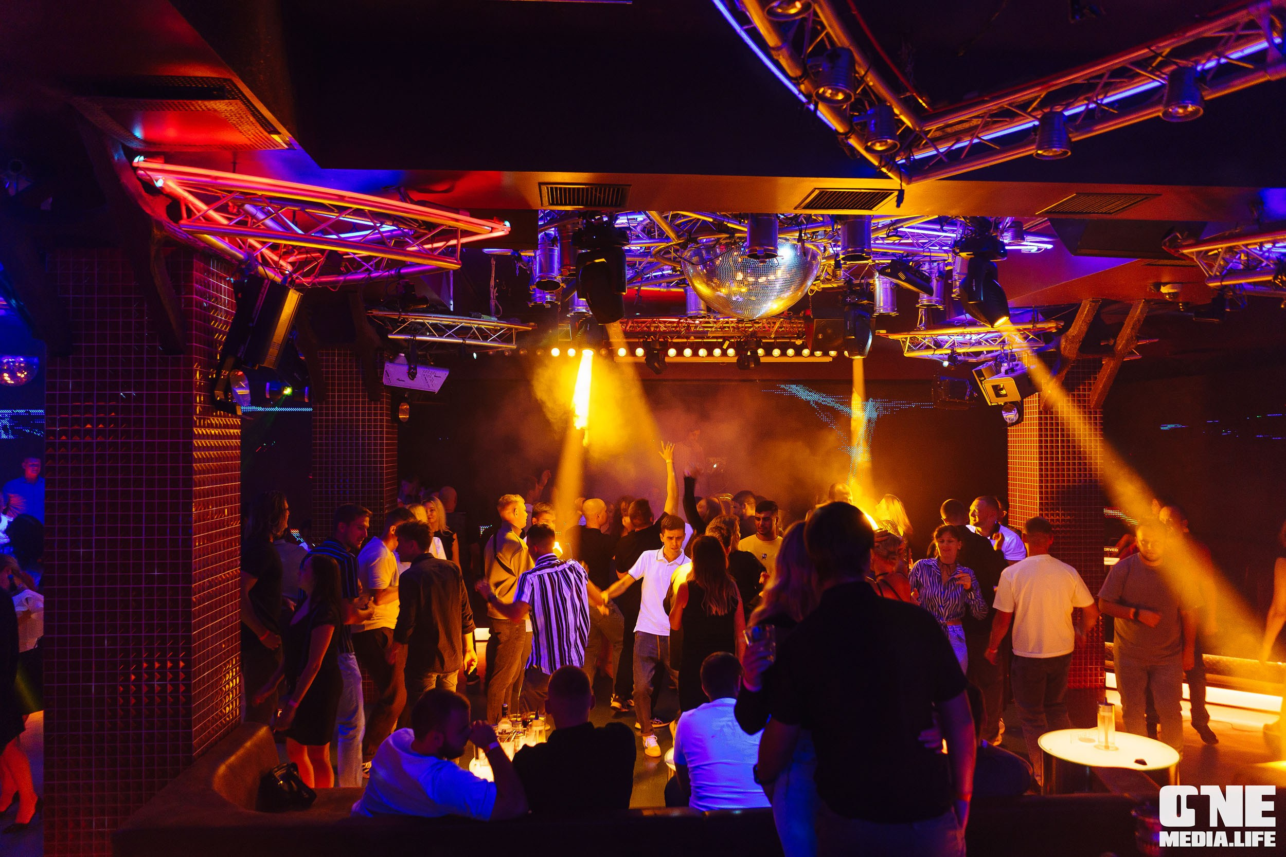 Фоторепортаж из РК Планета. One Media Life: фоторепортажи, фотоотчеты с мероприятий и заведений