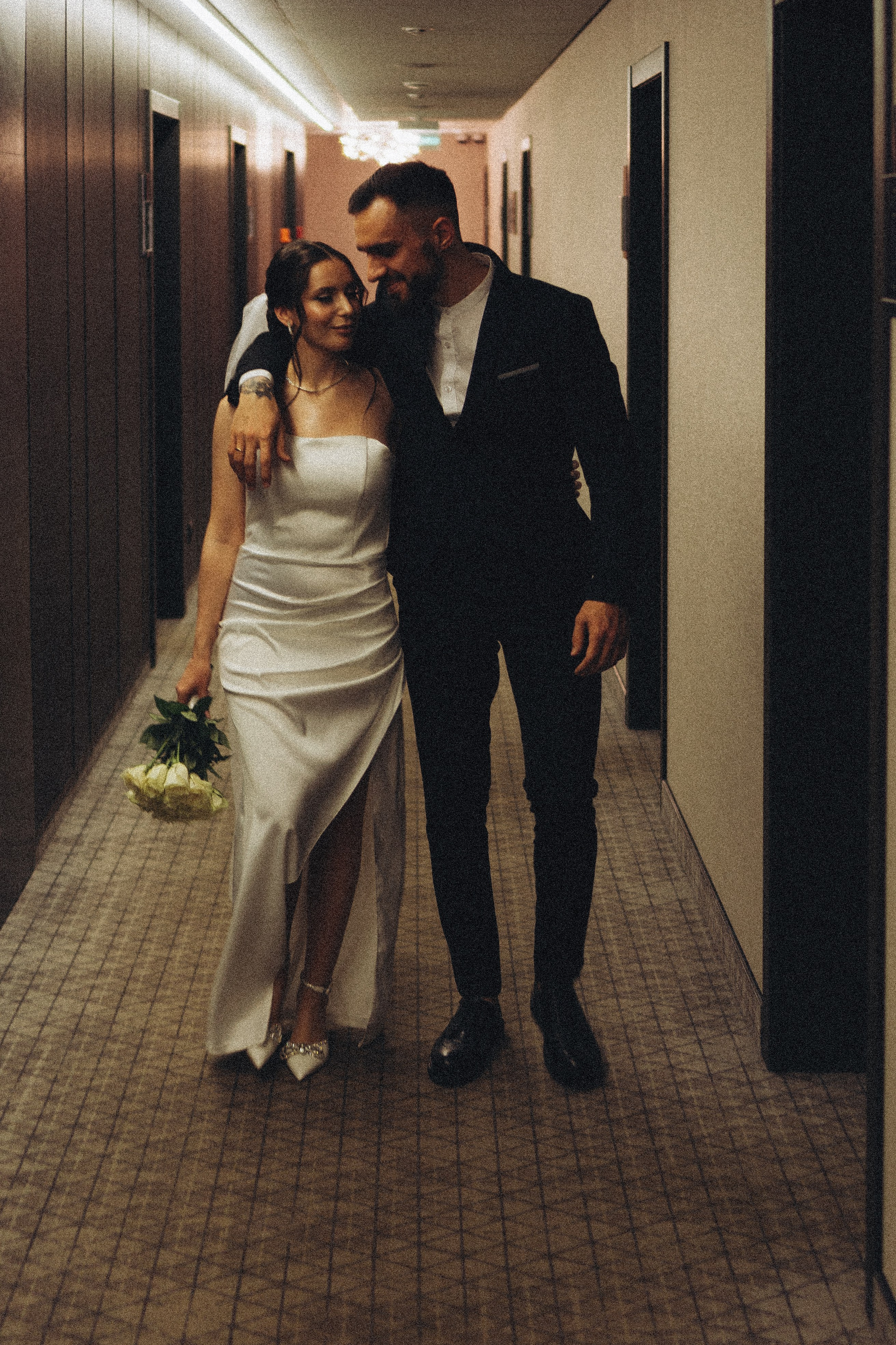 СВАДЕБНАЯ СЬЕМКА СБОРОВ ЖЕНИХА И НЕВЕСТЫ В ОТЕЛЕ И ТАКЖЕ ФОТОСЕССИИЯ В ОТЕЛЕЕ МЕГАПОЛИС БРЯНСК. Профессиональный фотограф, Санкт-Петербург — Виктория Богомолова