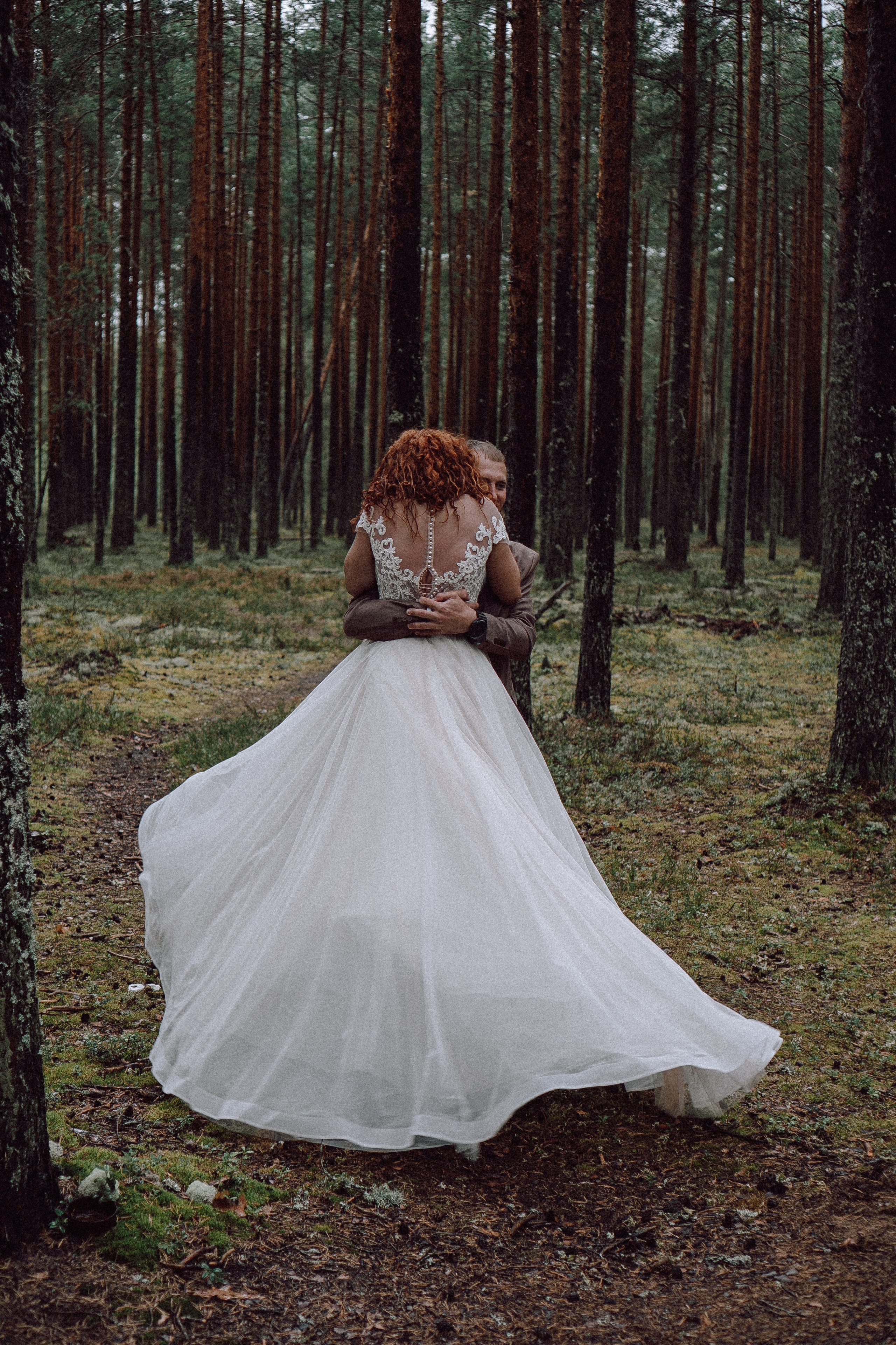 СВАДЕБНАЯ ФОТОСЕССИИЯ ПАРЫ В ГОРОДЕ ПРИОЗЕРСК В СОСНОВОМ ЛЕСУ И С ПИКАПОМ. Профессиональный фотограф, Санкт-Петербург — Виктория Богомолова