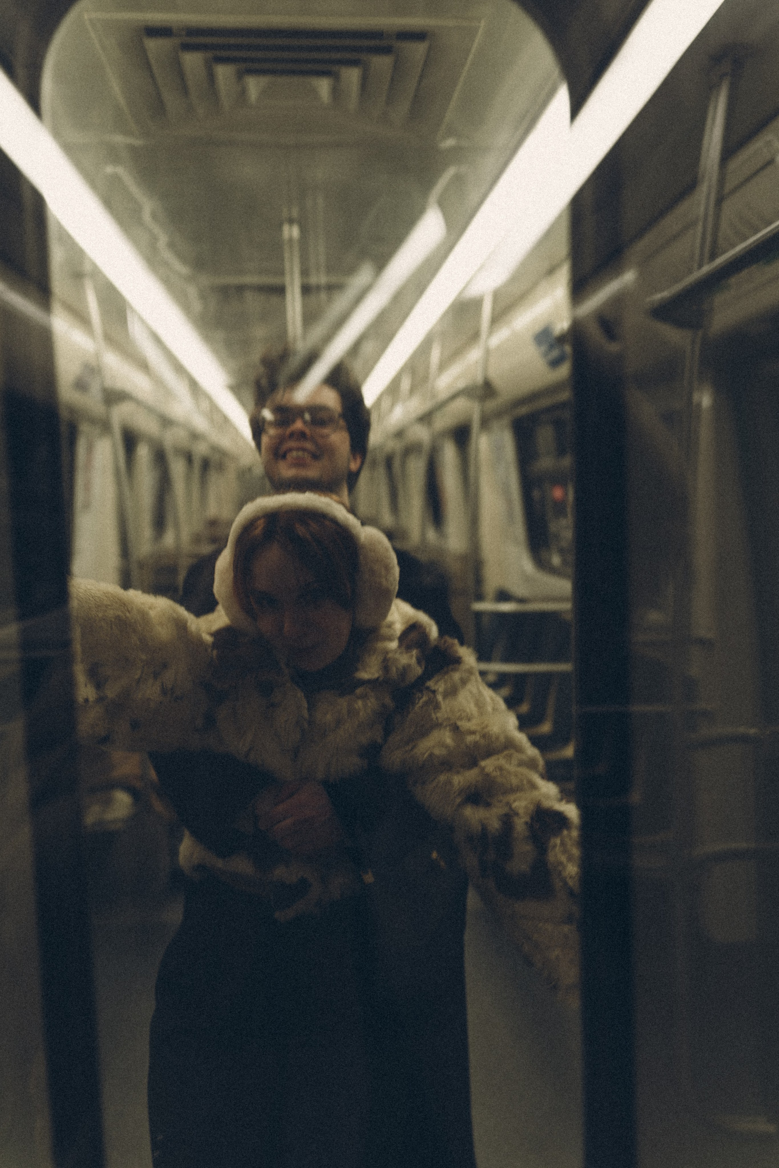 НОВОГОДНЯЯ ФОТОСЕСИИЯ ПАРЫ В МЕТРО ЛЮБОВЬ. Профессиональный фотограф, Санкт-Петербург — Виктория Богомолова