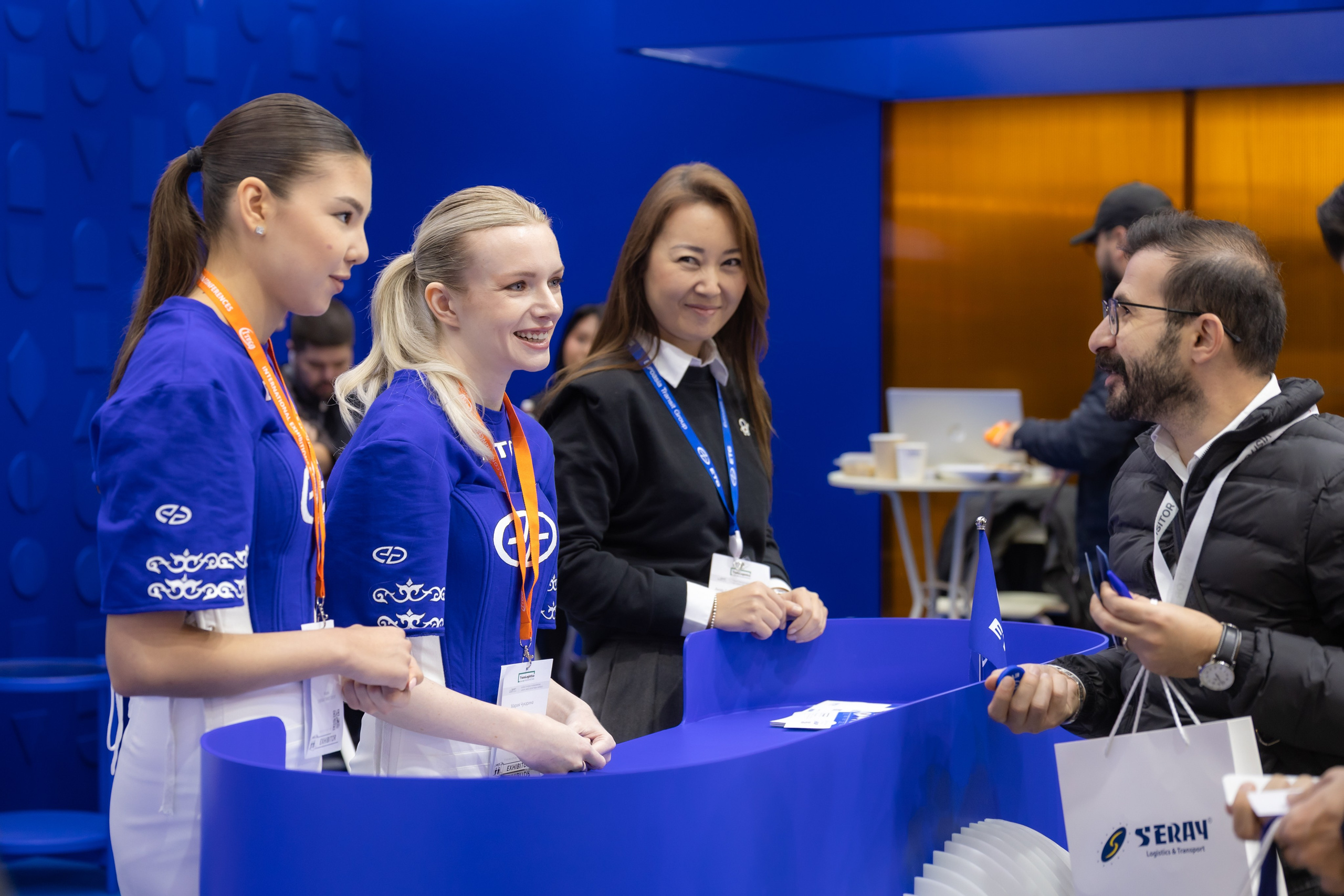 ETG Logistic Выставка в Атакенте. Коммерческий и репортажный фотограф в Алматы — Jora Abramov