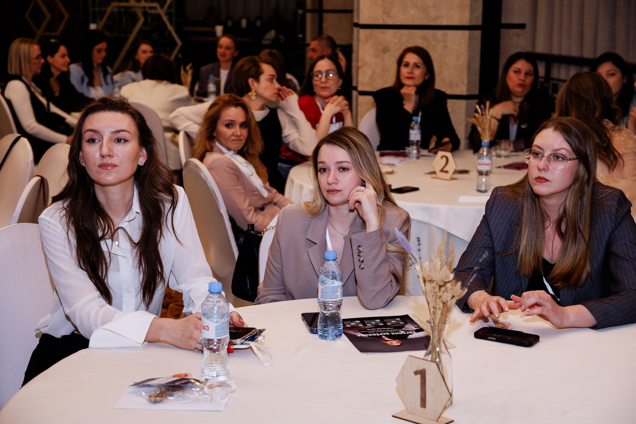 Закрытый нетворкинг. Фотограф Юлия Мальцева