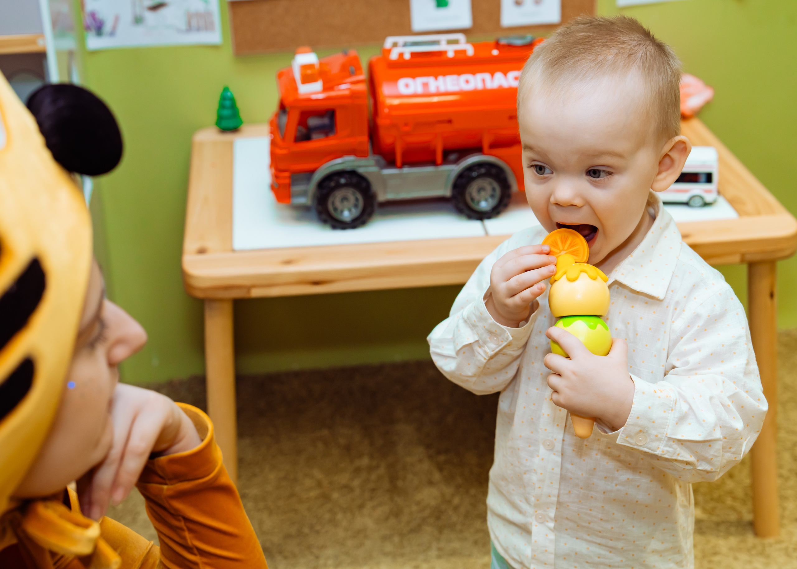 Карамелька в гостях у Романа. Крамер Юлиана детский и семейный фотограф