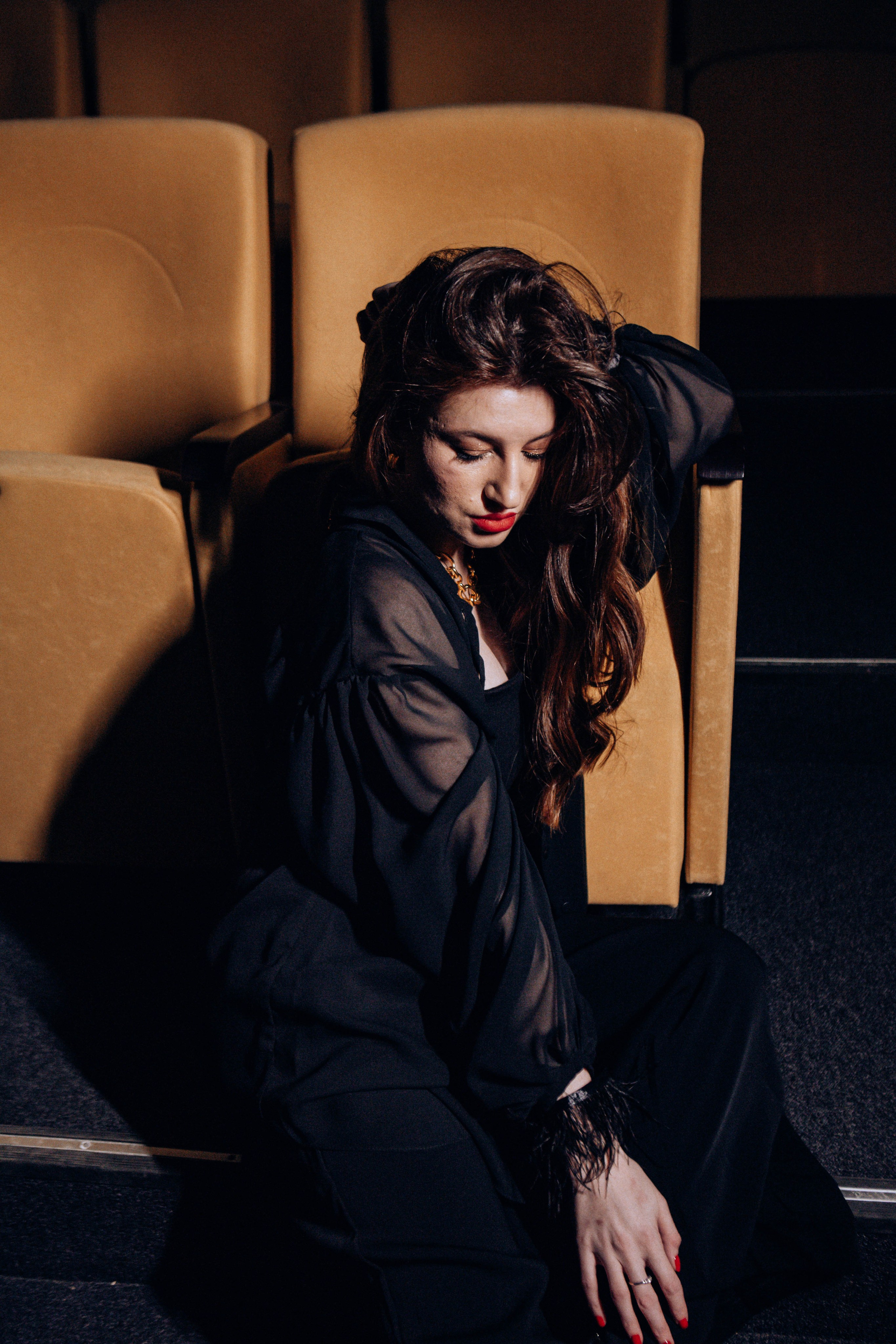 Катя. Контакты