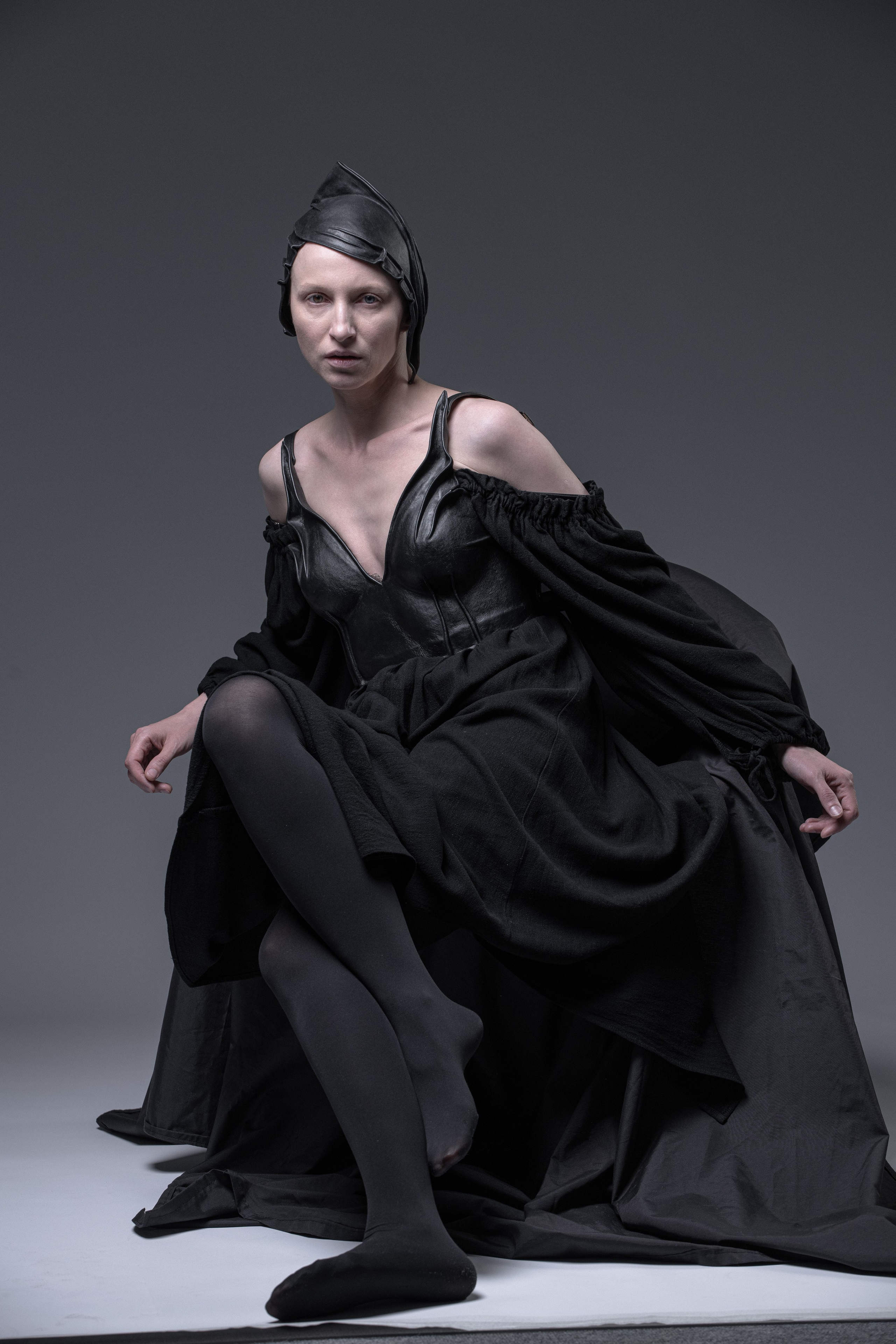 Black leather. Portrait photographer in Minsk Slava Potalakh