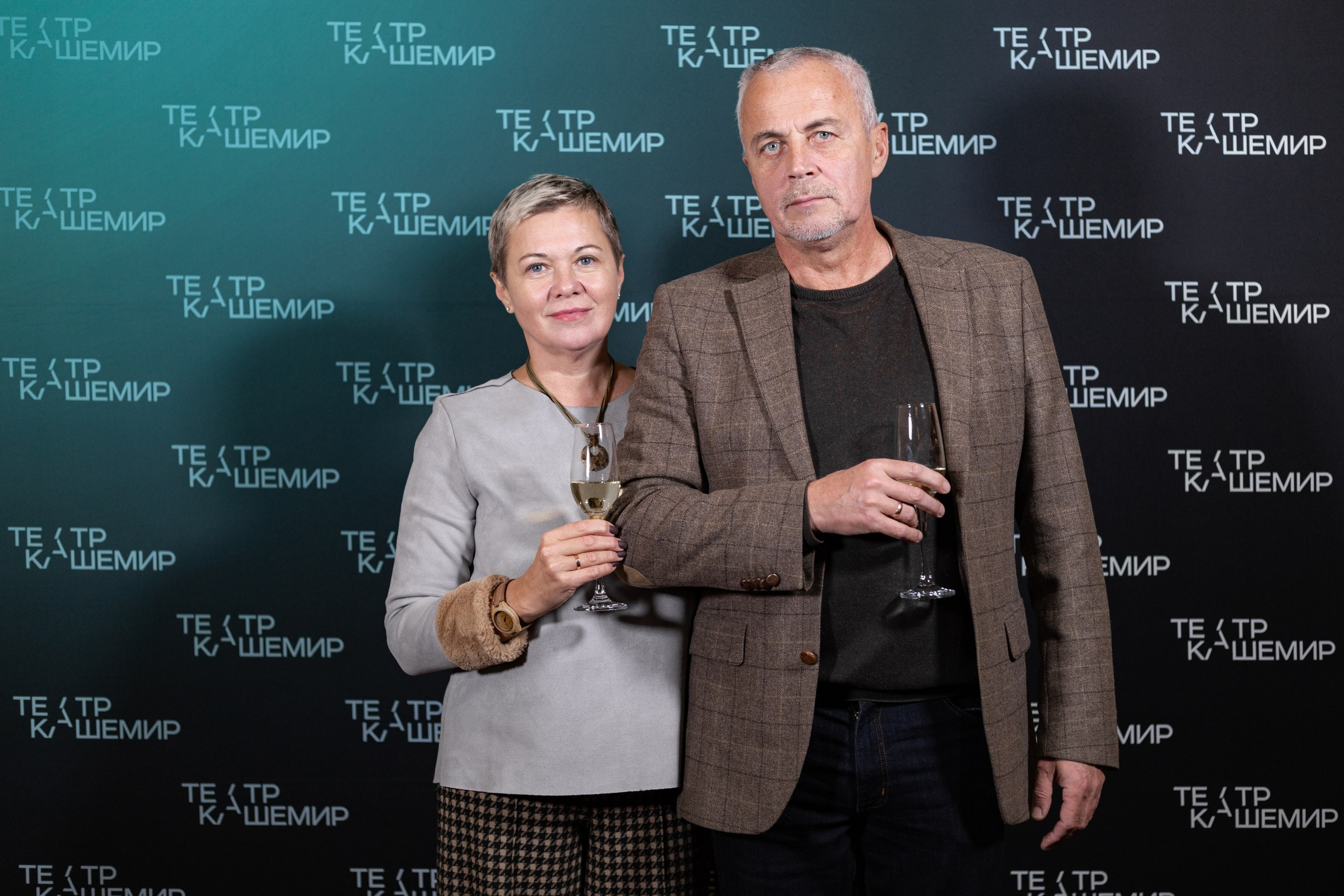 Пресс-Волл «Театр Кашемир». Юра Бакулин Фотограф Москва