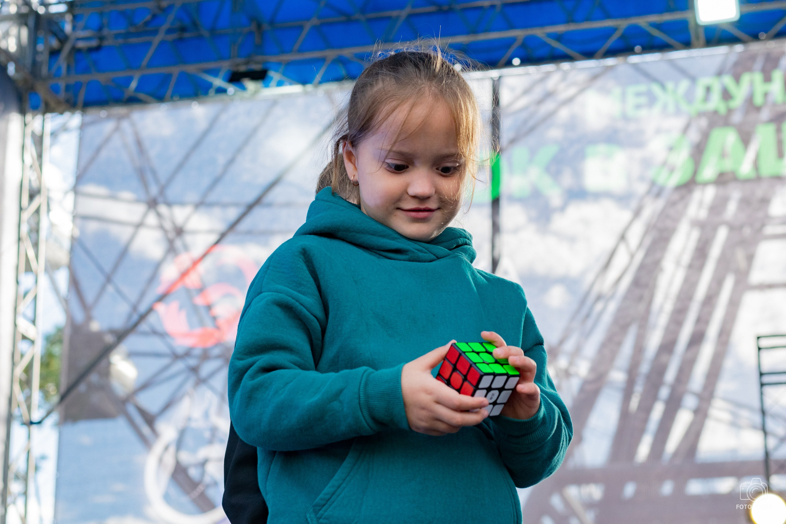 Антон Курдюмов фотограф в Хабаровске Рина Курдюмова фото27 foto27 Антон Дорофеев репортажный репортаж документалист Тони и Рина фотосоздатели Международный фестиваль Рок в защиту животных Хабаровск