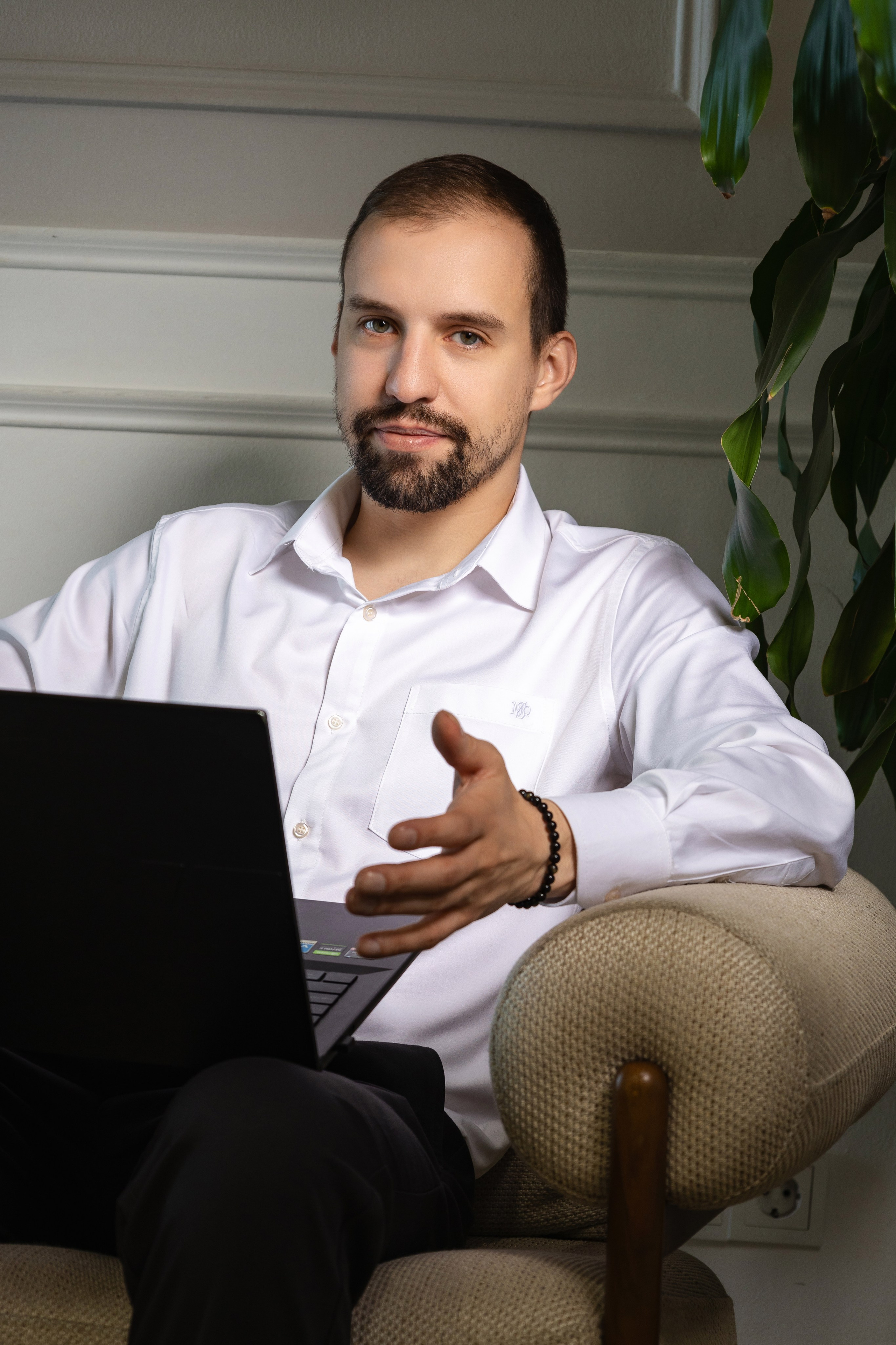 Марк | Библиотека. Портретный фотограф в Алматы