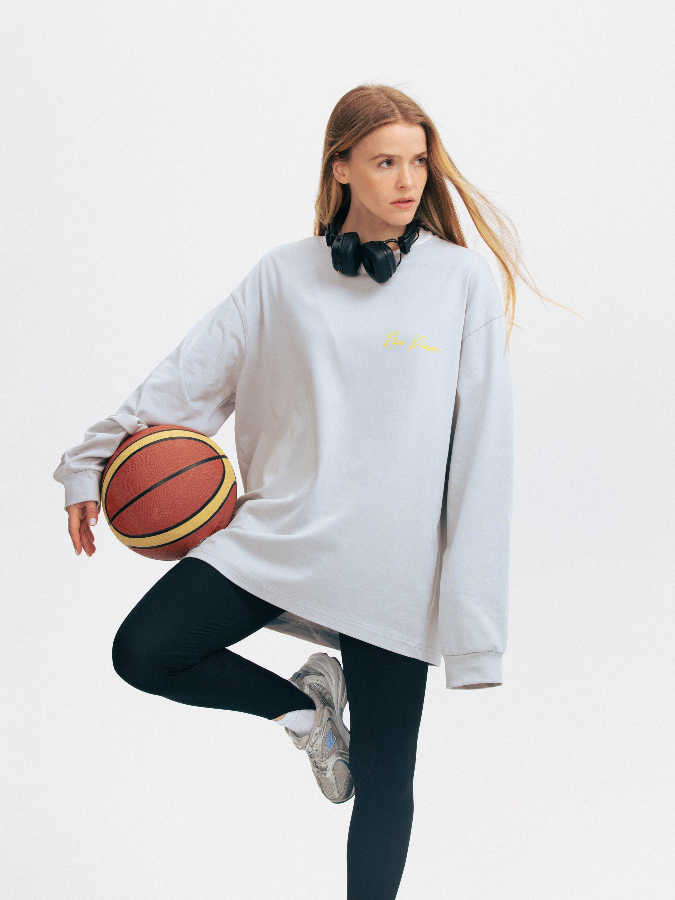 Ксения, 40-42 р-р, 169 рост. KED Production — продакшн из СПб. Создаём фото, видео и контент, который помогает брендам и селлерам продавать больше