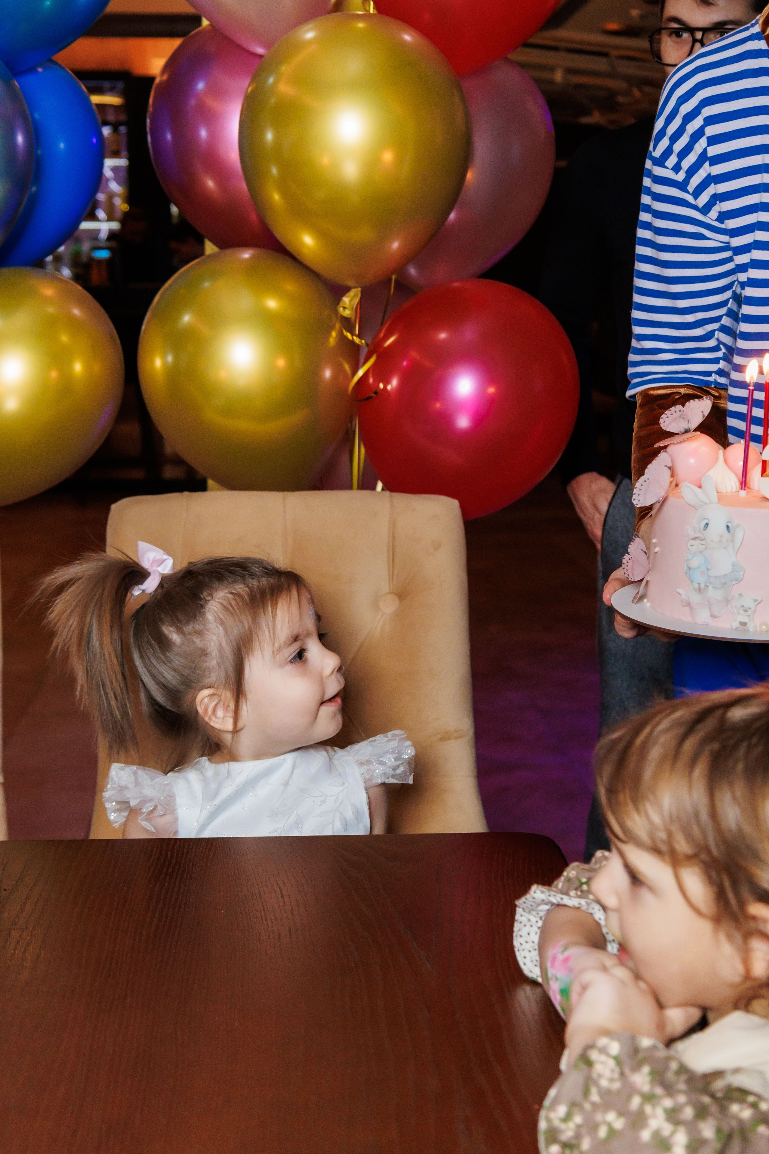 День рождения в ресторане. Фотограф в Москве Дмитрий Емельянов