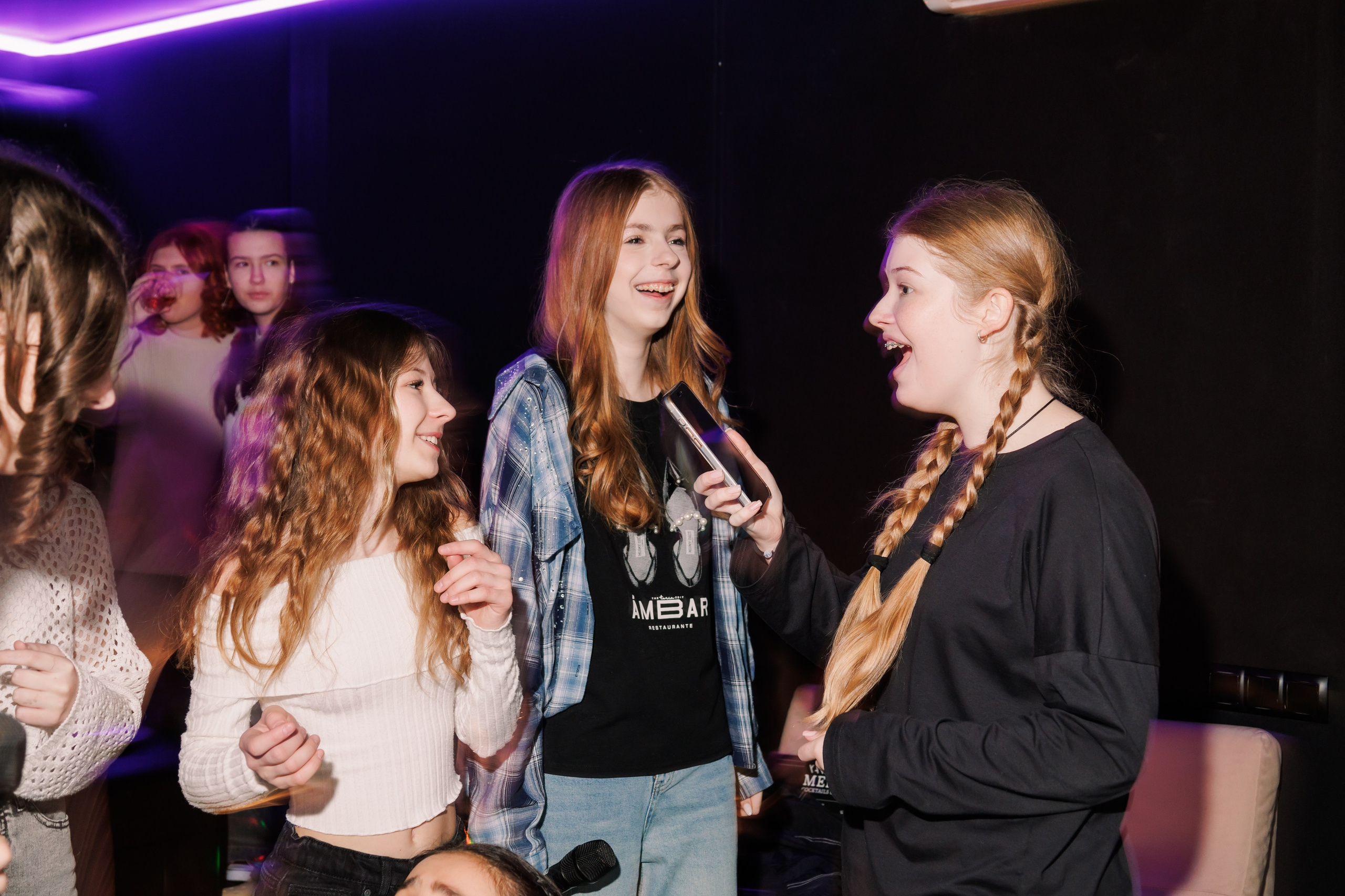 День Рождения в караоке 2. Фотограф в Москве Дмитрий Емельянов