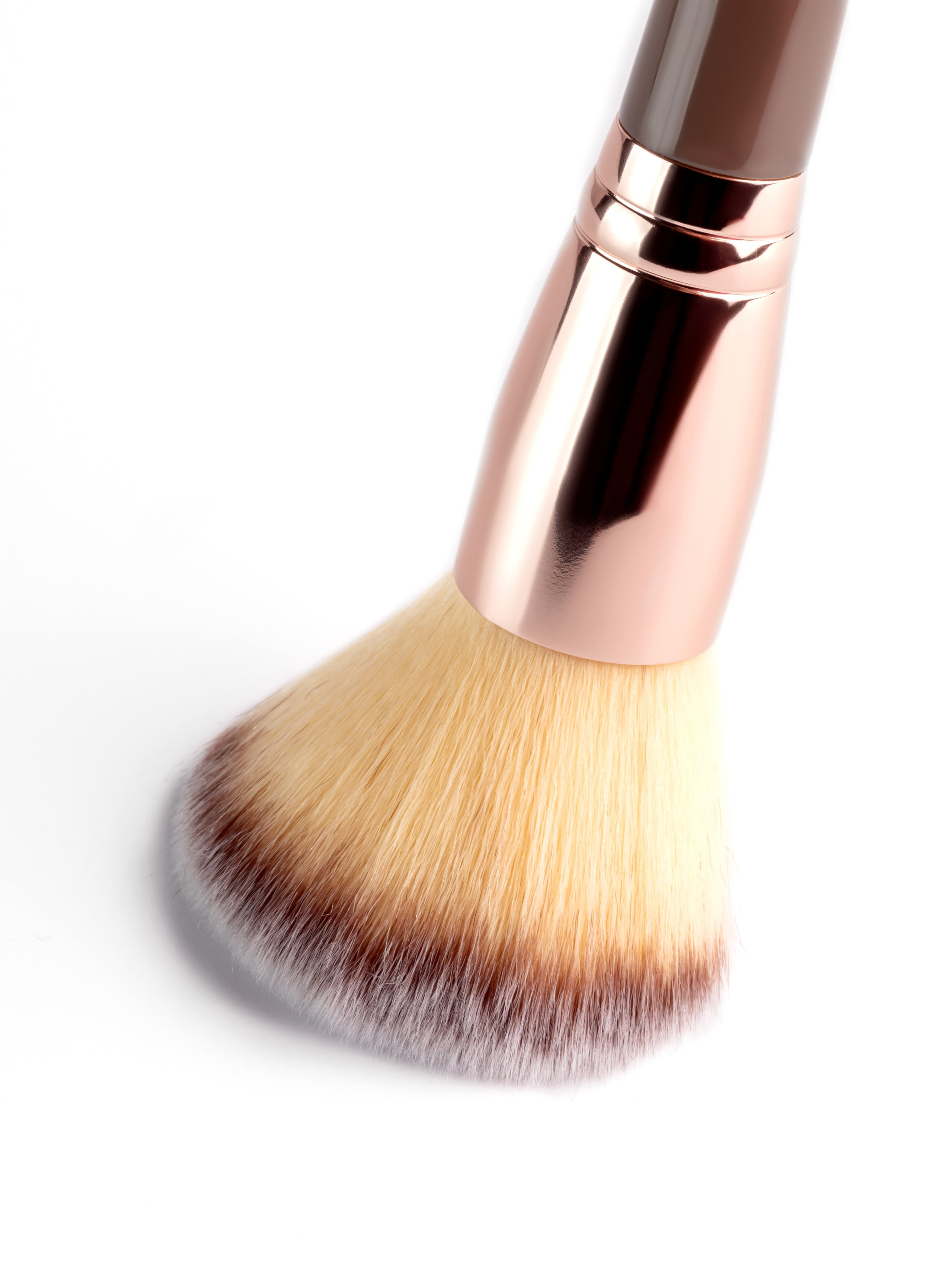 КИСТИ ДЛЯ МАКИЯЖА. Предметная фотосъемка в г. Москва PREDMETKASTUDIO