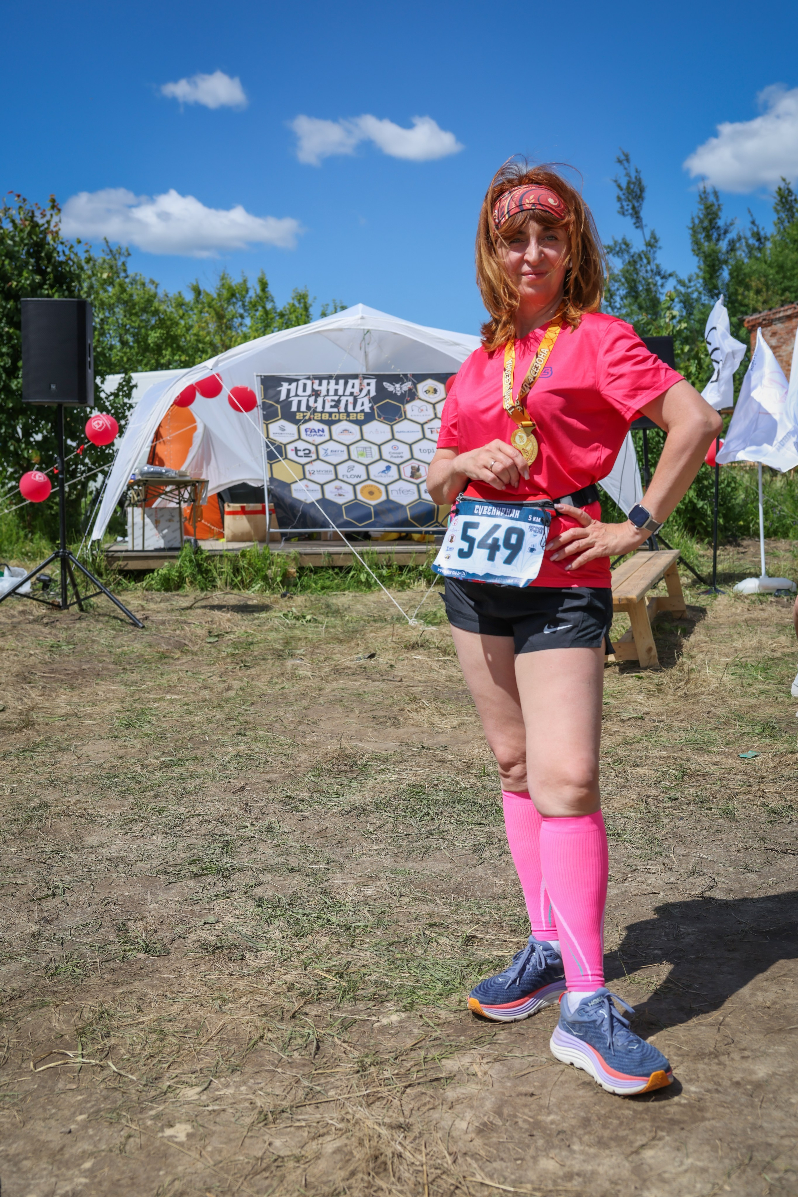 Ночная пчела. Палех. 27.06.26. Фотограф Сергей Ловкий