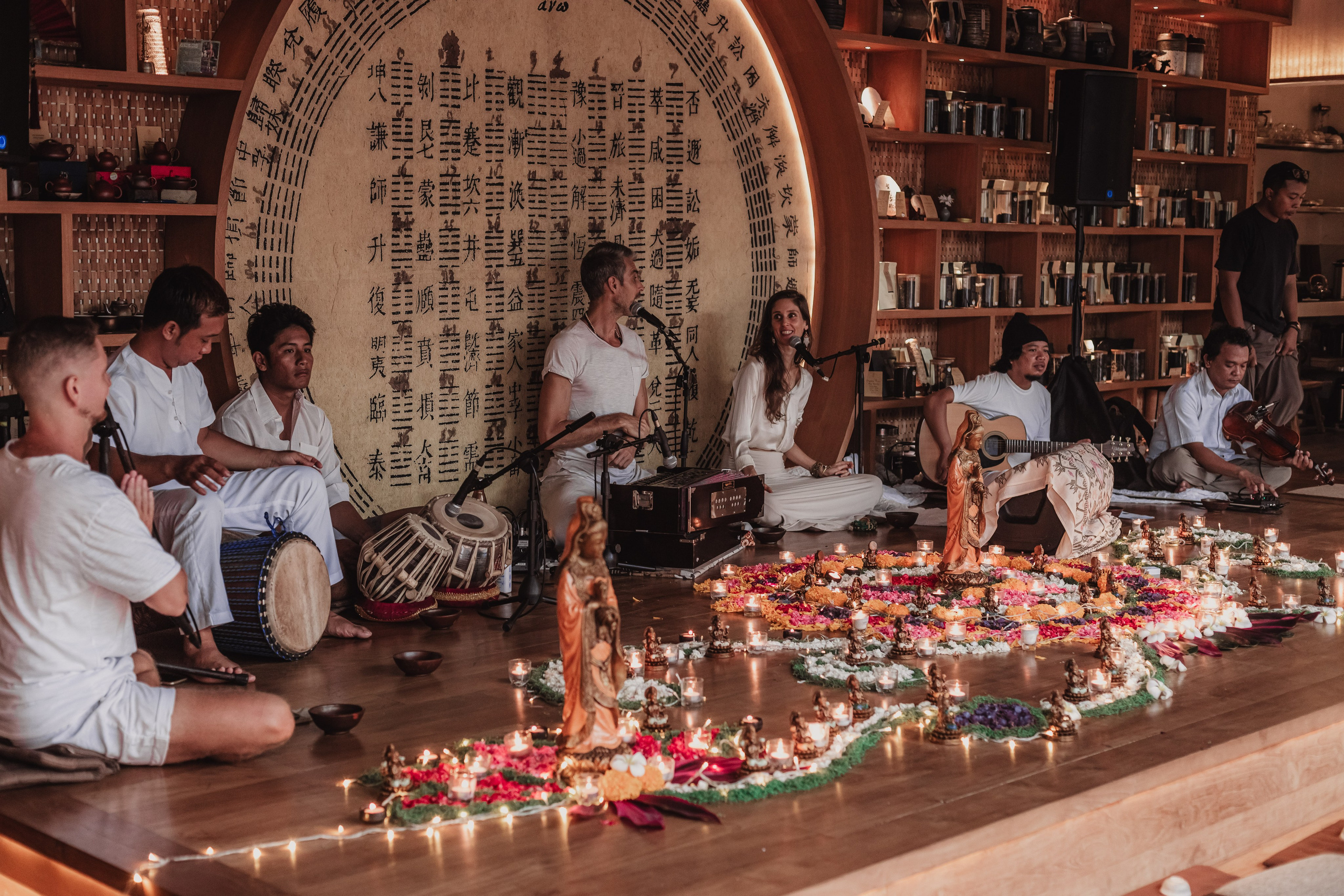 Navaratri w Bhakti Bliss at Dragon tea temple. Мариам Багдасарян