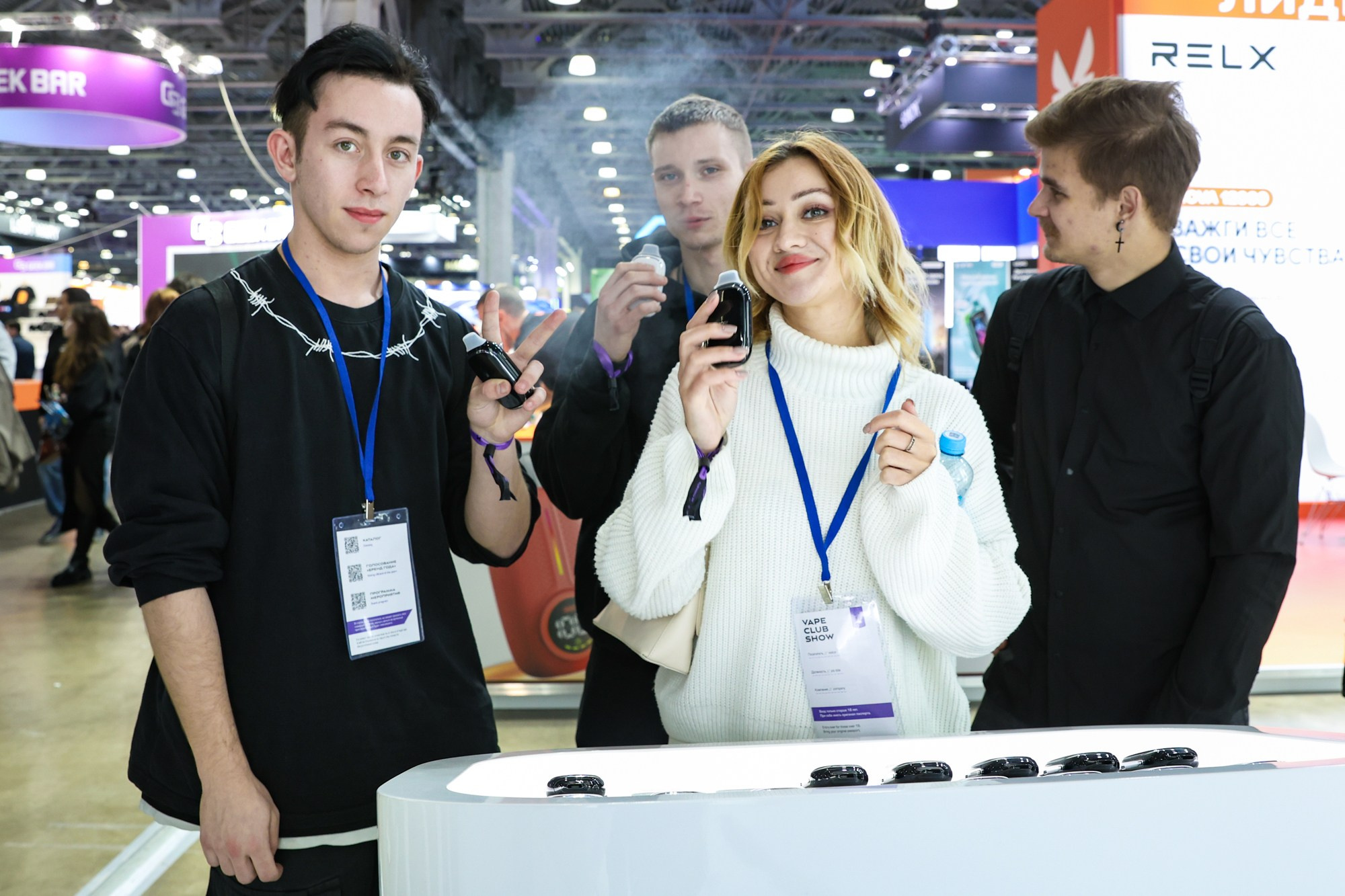Стенд PLONQ на Vape Club Show. Фотограф Дарья Попова