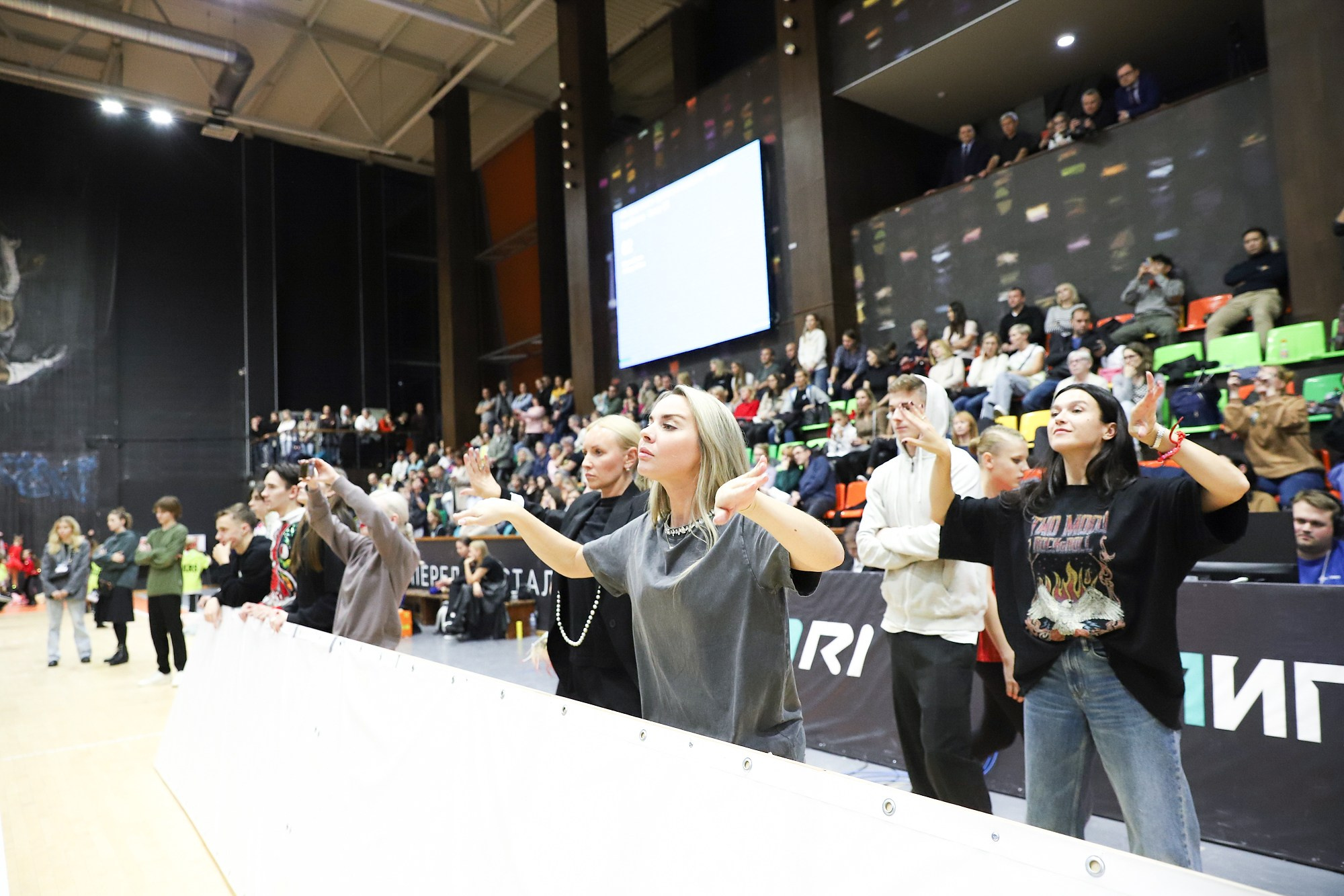 Чемпионат и Первенство Санкт-Петербурга по акробатическому рок-н-роллу. Фотограф Дарья Попова