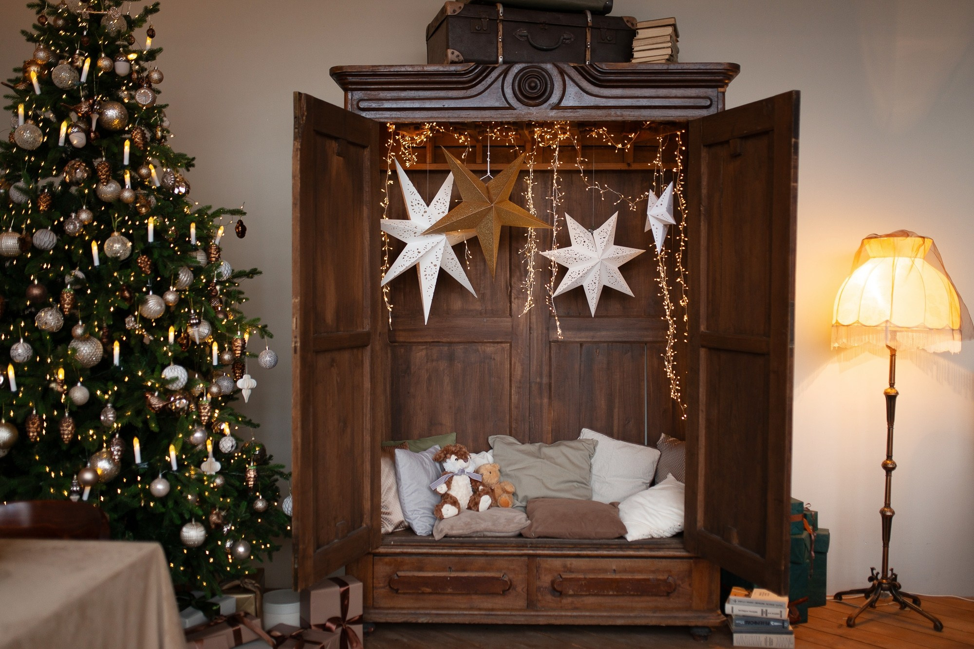 Новогодние декорации 2025-2026. Свадебный фотограф Ярославль Ирина Волоцкая