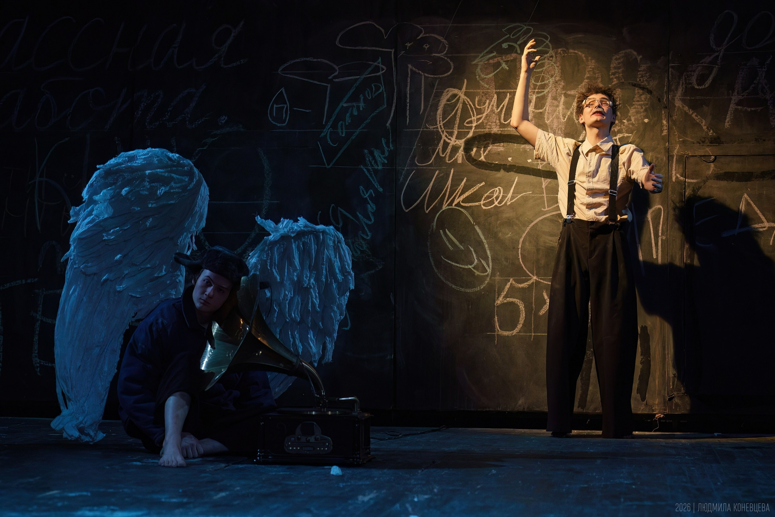 Спектакль «Школа для дураков», ГИТИС, мастерская Олега Кудряшова. Режиссер Ксения Горяинова. Театральная фотография