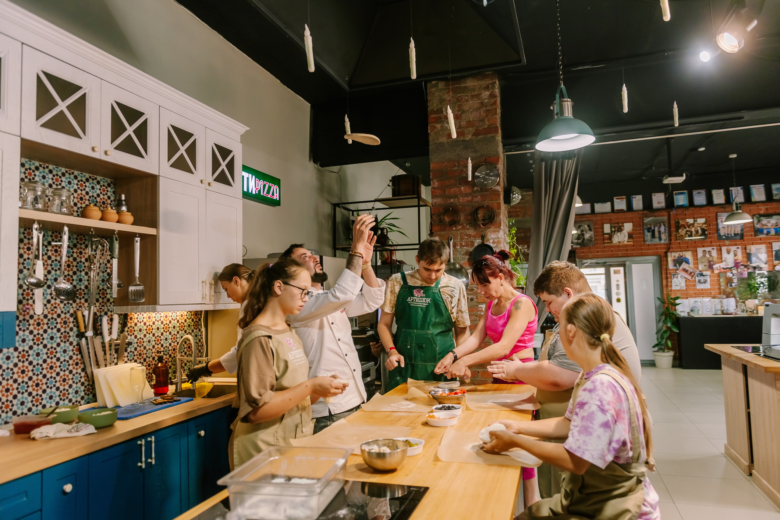 Инклюзивная кухня добра в Артишок 30. 07.35. Детский фотограф, семейный фотограф и репортажи в Кемерово