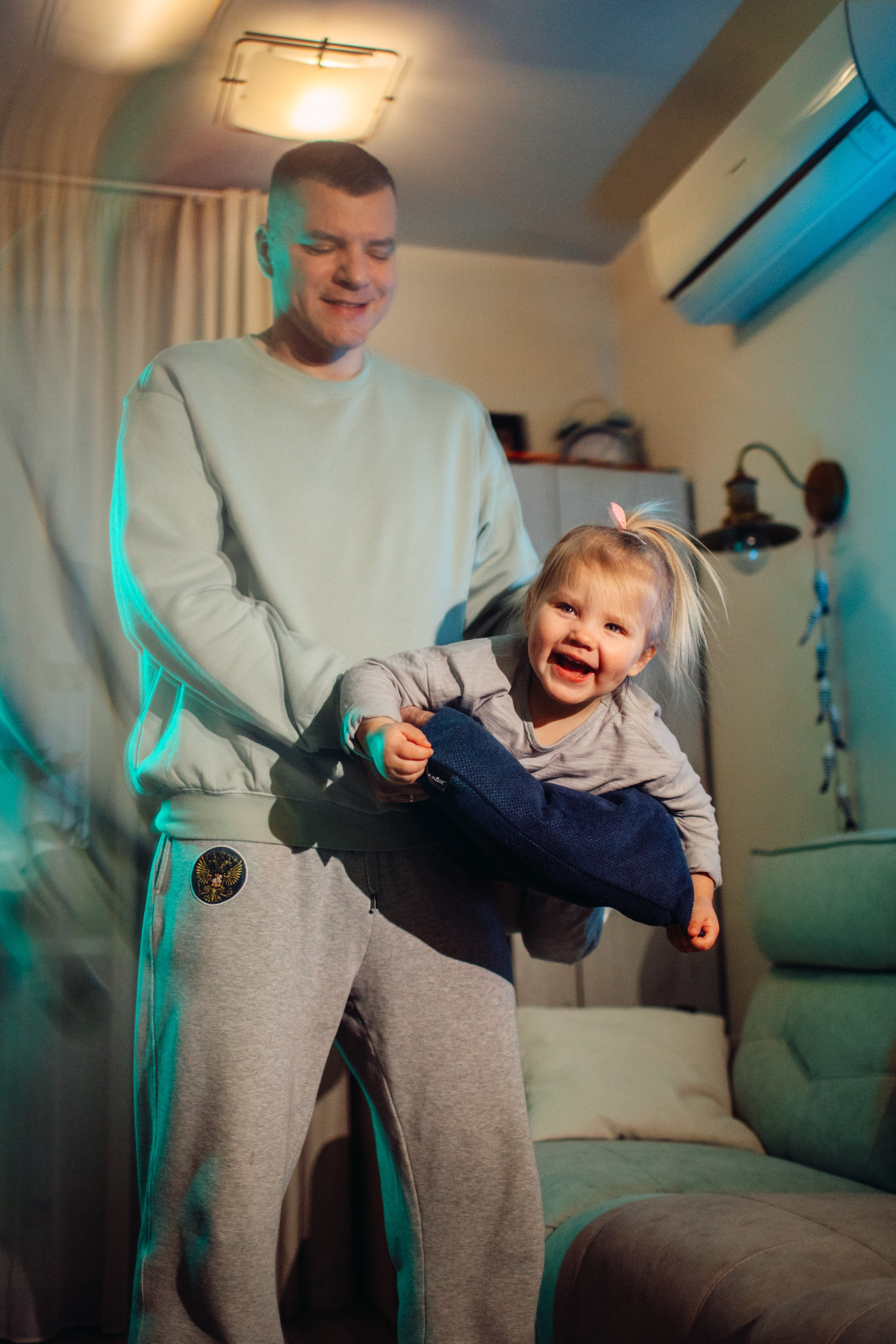 Вечер для четверых. Портретный фотограф Лакшин Денис. Истории через фотографию