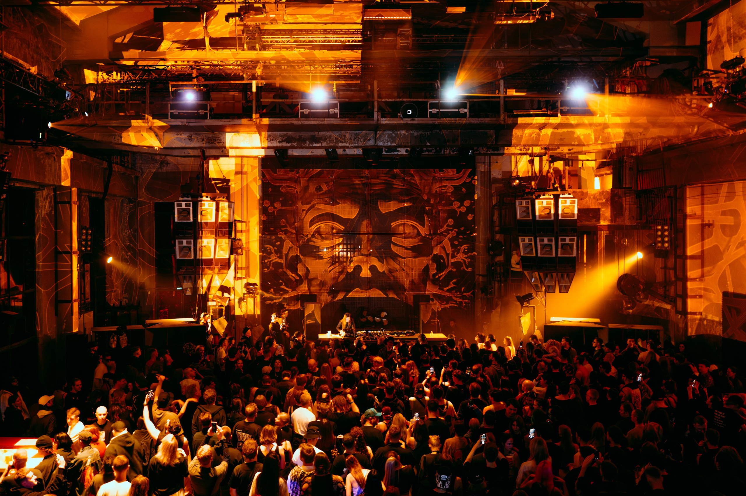 SICK YEARS, ARMA ╳ SILA SVETA. @tomrus: Рустам Шагиморданов — фотограф