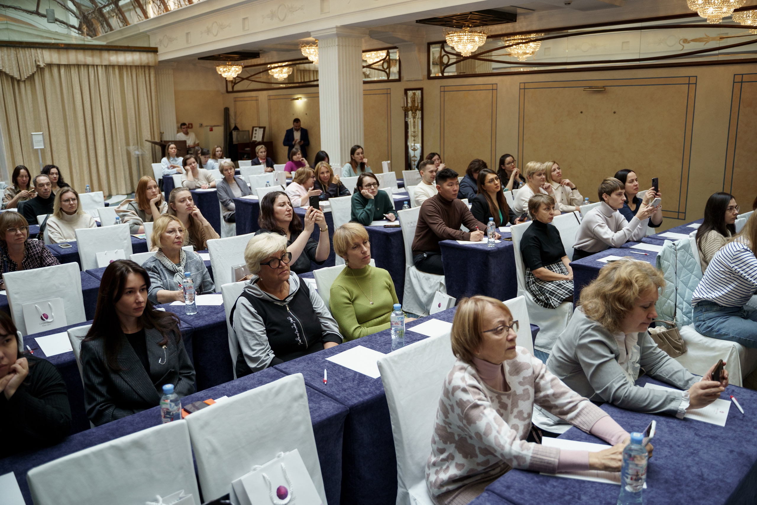 Конференция Cooper Vision в Отеле Амбасадор 28 октября 2023. Свадебный и семейный фотограф в Санкт-Петербурге Дмитрий Панин