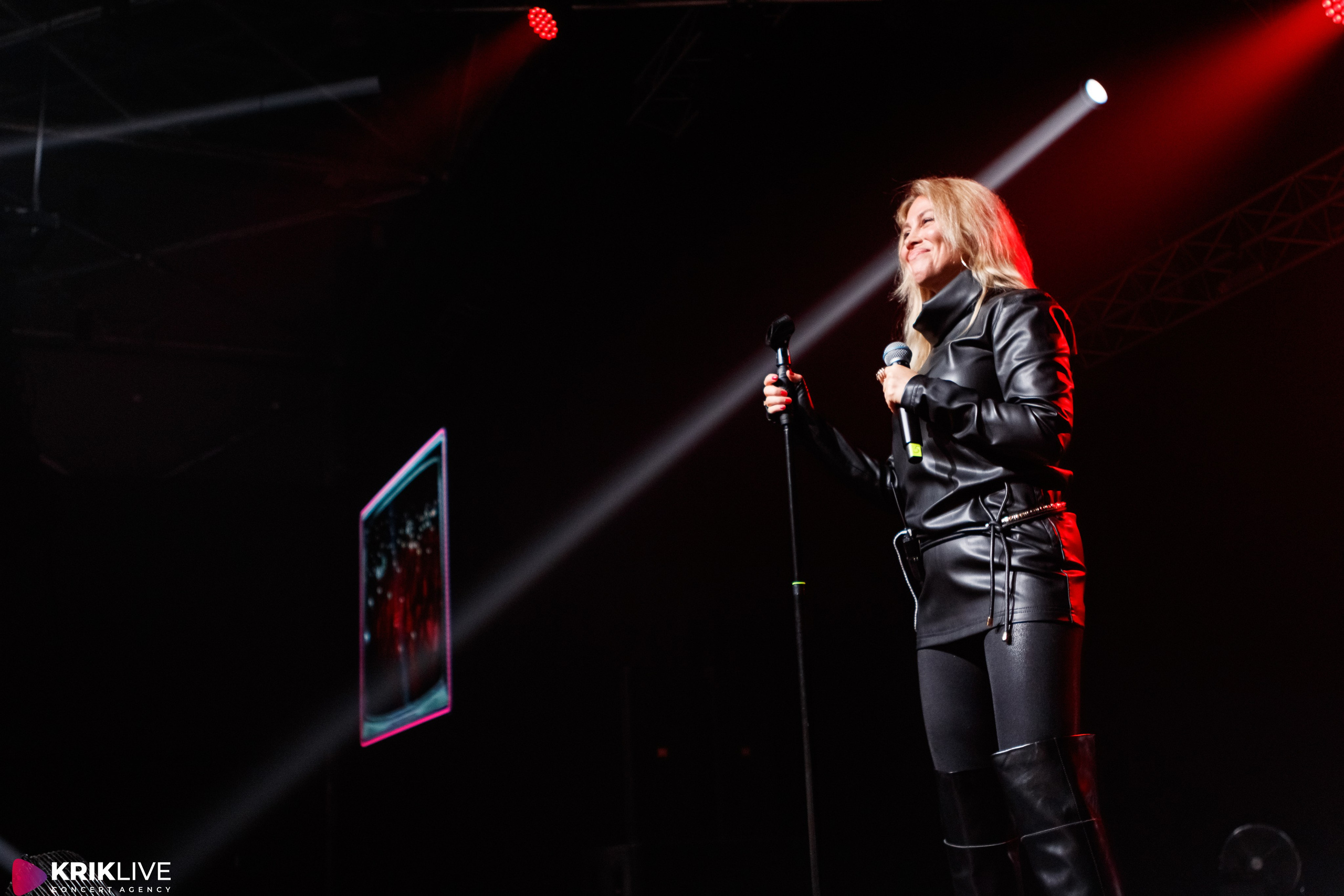 Дискач 90-х. Портретный и пейзажный фотограф Никита Павлов