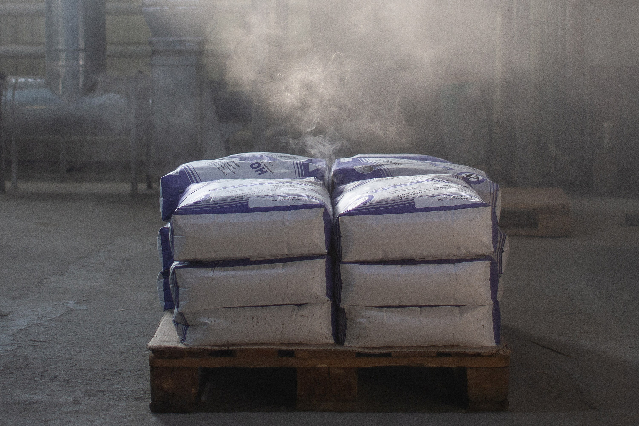 Фотографии с производства. Roman — Репортажный фотограф в Новосибирске