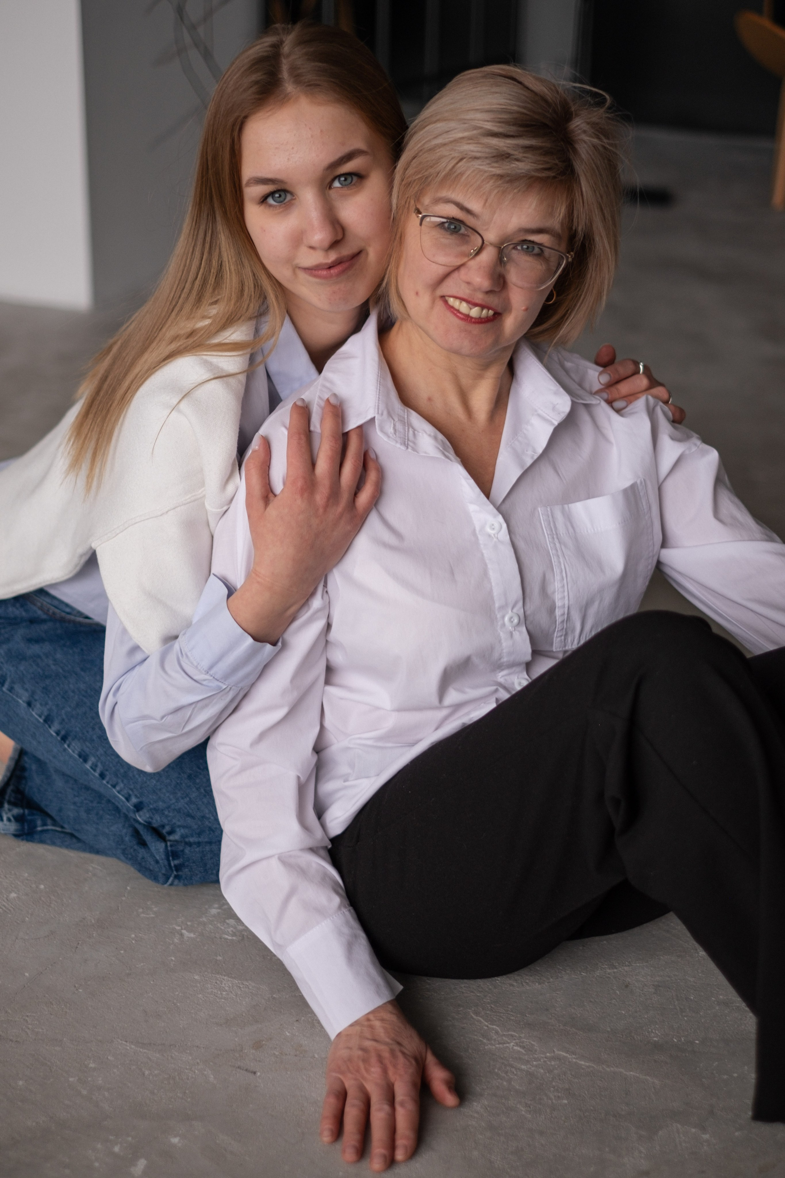 Наталья и Оля | мама и дочь в студии. Фотограф в Новосибирске Диана Ильиных