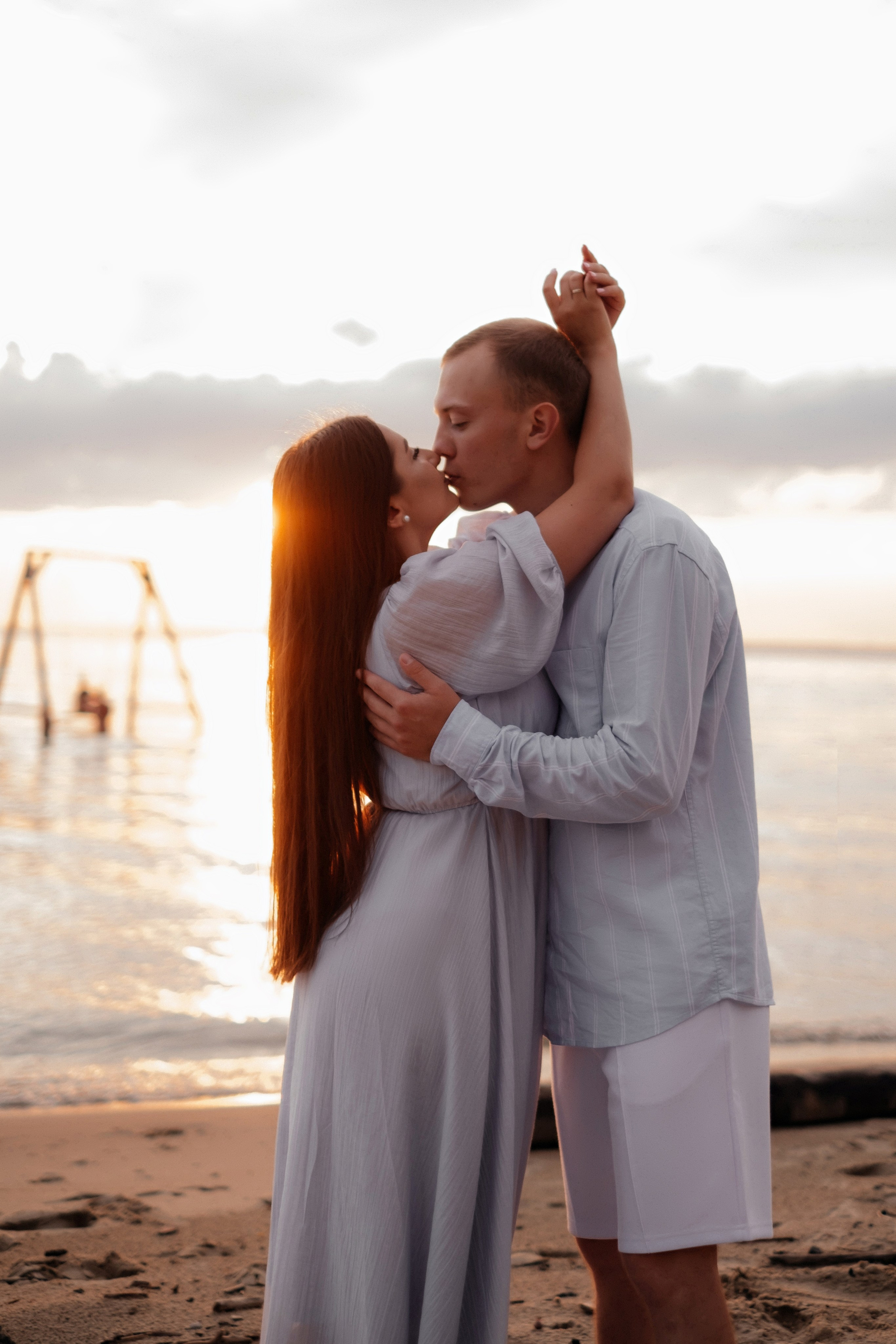 Алина, Ярослав и Тая на берегу. Фотограф в Новосибирске Диана Ильиных