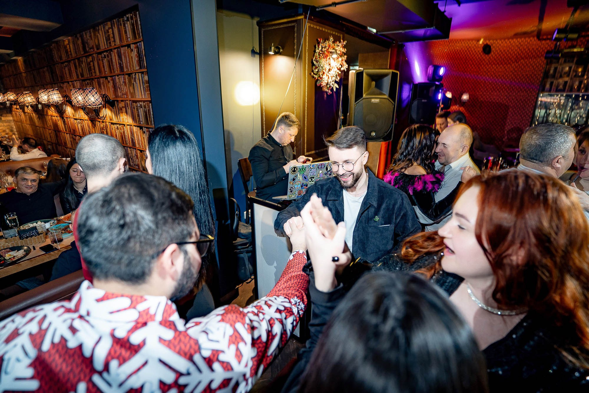 Новый год 2024 в Peoples. Сергей Кошкин. Репортажная и ивент-фотография в Сургуте