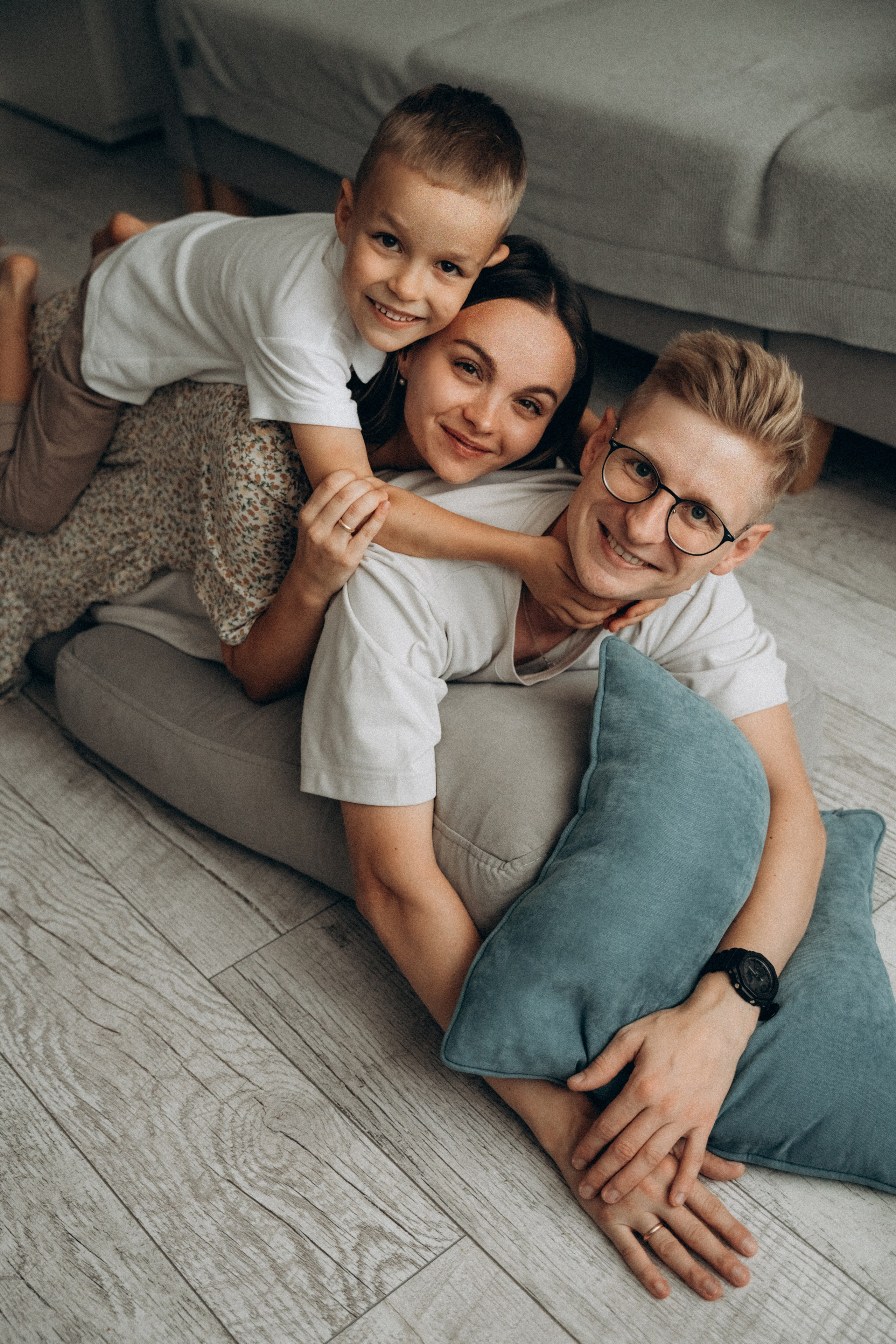 Вика, Сергей, Ян и Сава. Фотограф Мария Миллс | Минск