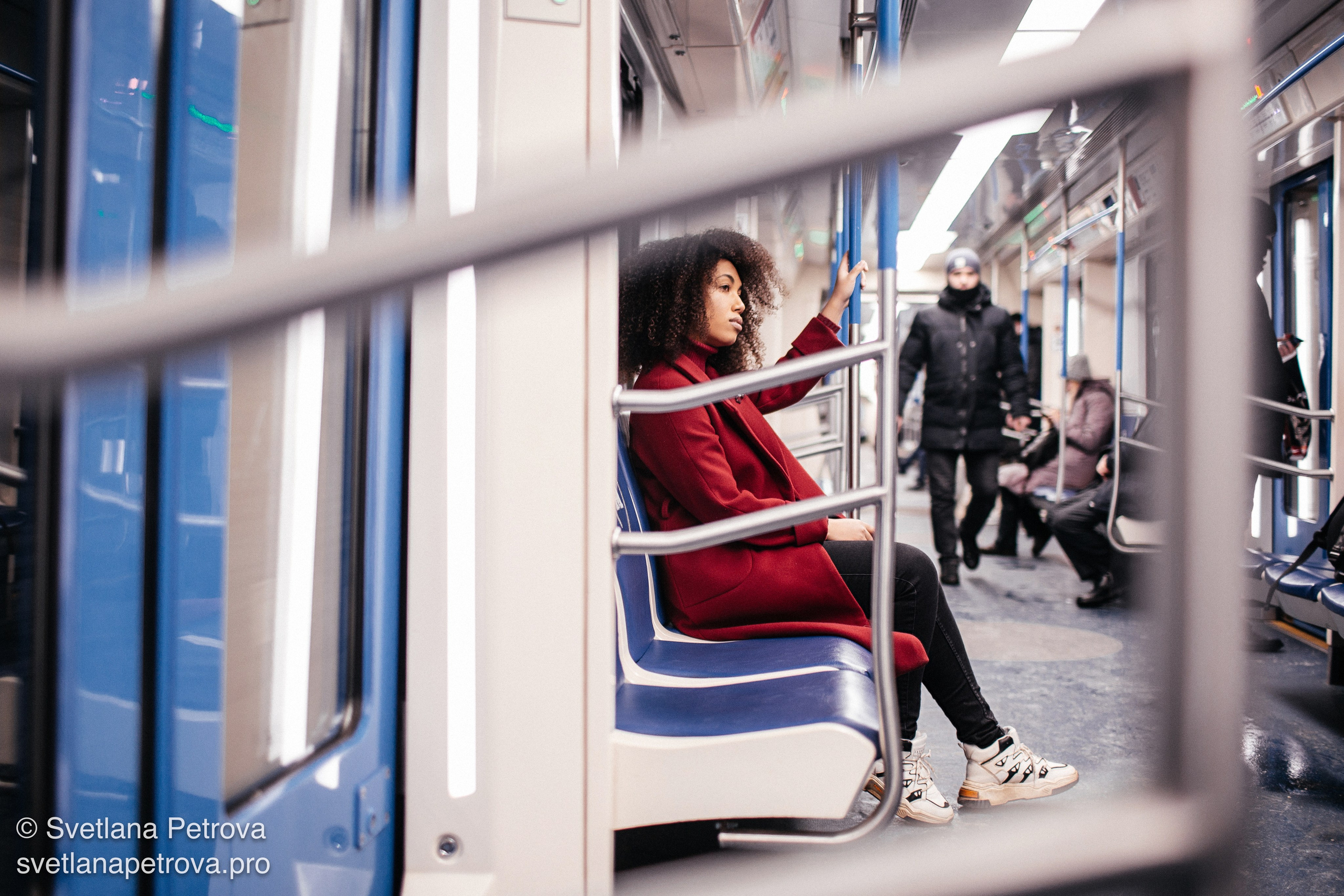 Индивидуальная съёмка в метро. Зима 2021. Фотограф Светлана Петрова