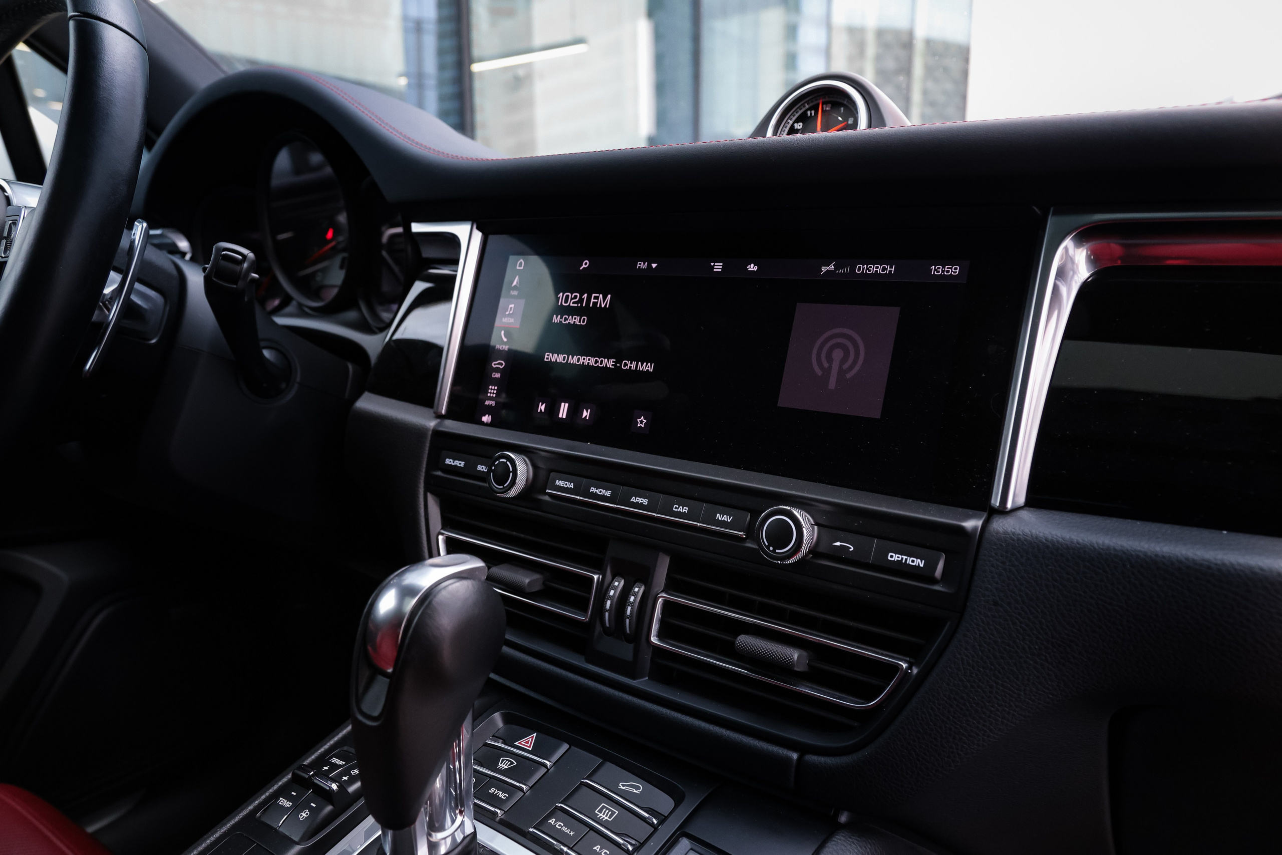 2021 PORSCHE MACAN S. Mixturecaptures