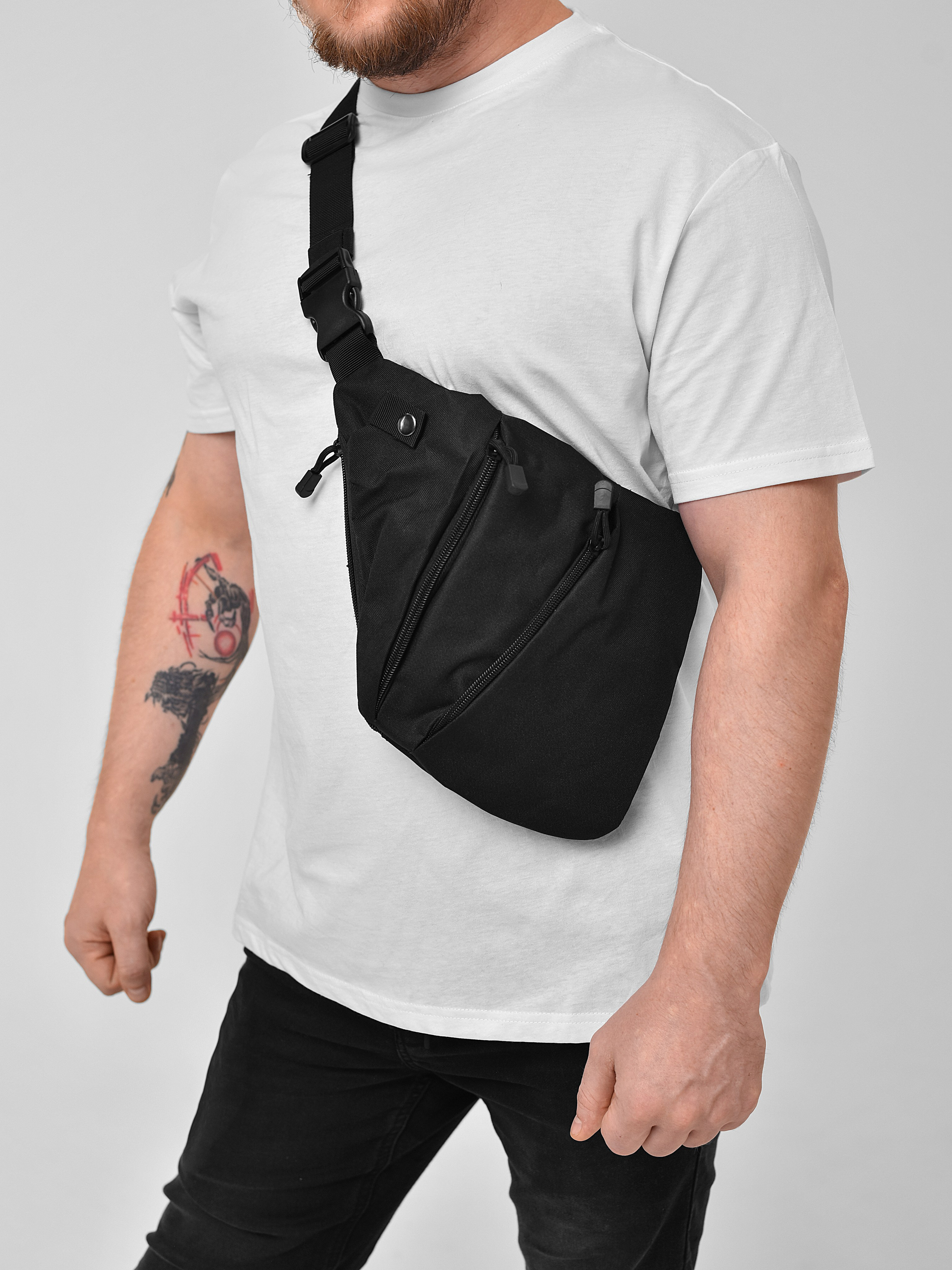 Кейс «Мужские сумки» для маркетплейсов. Фотограф Таина Комбарова