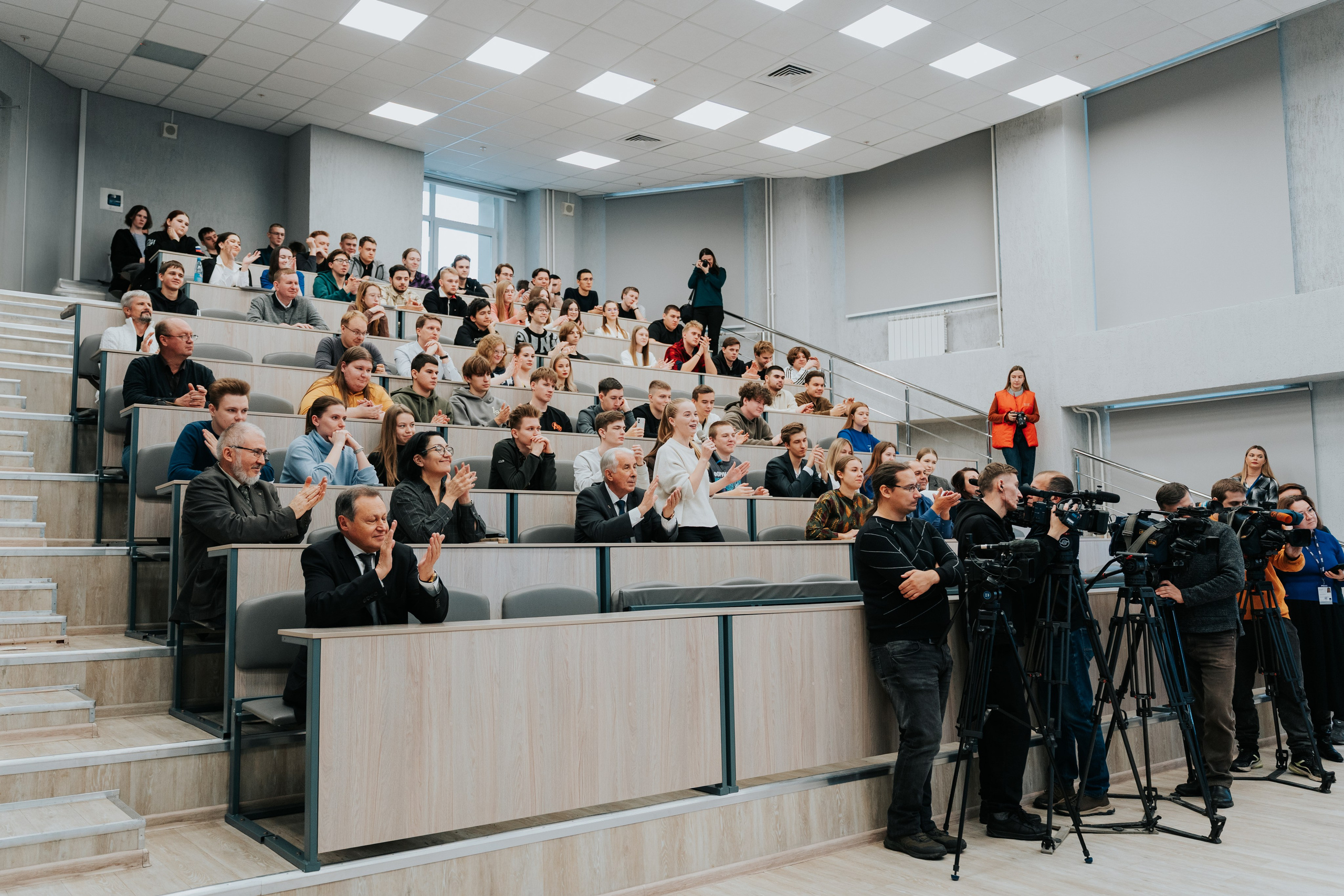 Визит космонавта Кирилла Пескова в СибГУ им. М. Ф. Решетнёва. Репортажный фотограф Красноярск