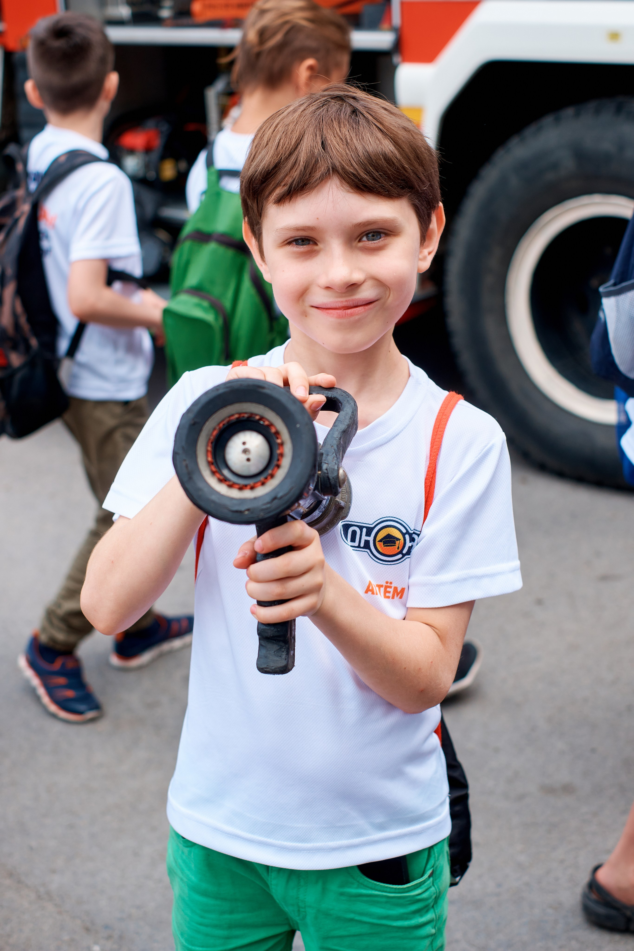 Детский лагерь ДЮНА. Поход в «Пожарно-спасательную часть № 22». Фотограф Таганрог Анна Трайжон