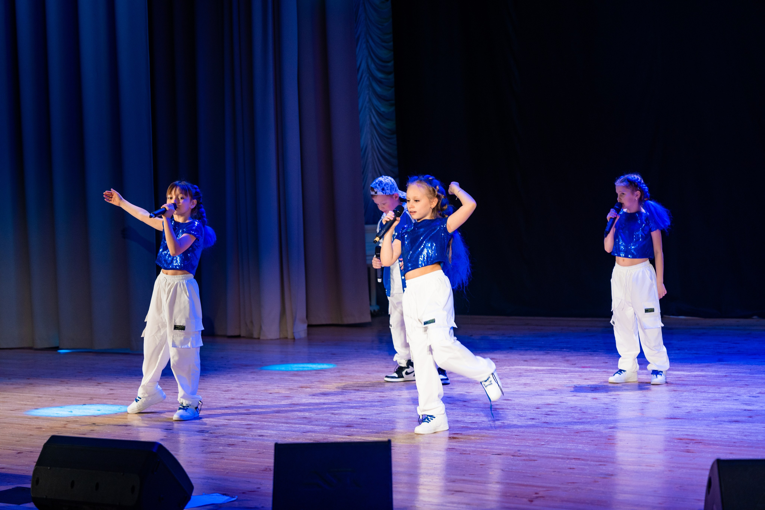 Концерт ДК Буривестник. Фотограф Никита Комаров