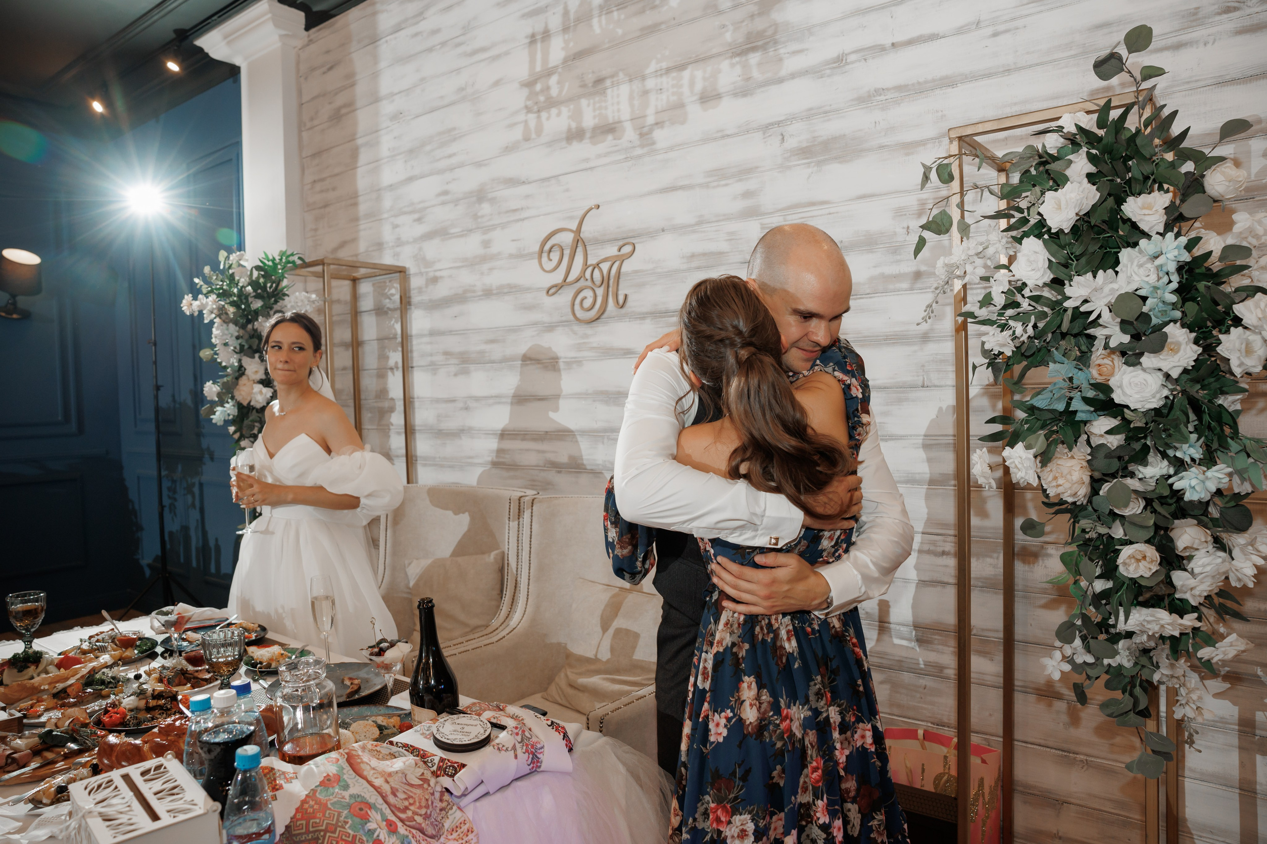 Полина и Дмитрий, загородный клуб «Барин», ЗАГС в г. Пушкино. Свадебный и репортажный фотограф (Москва, Королев и другие)