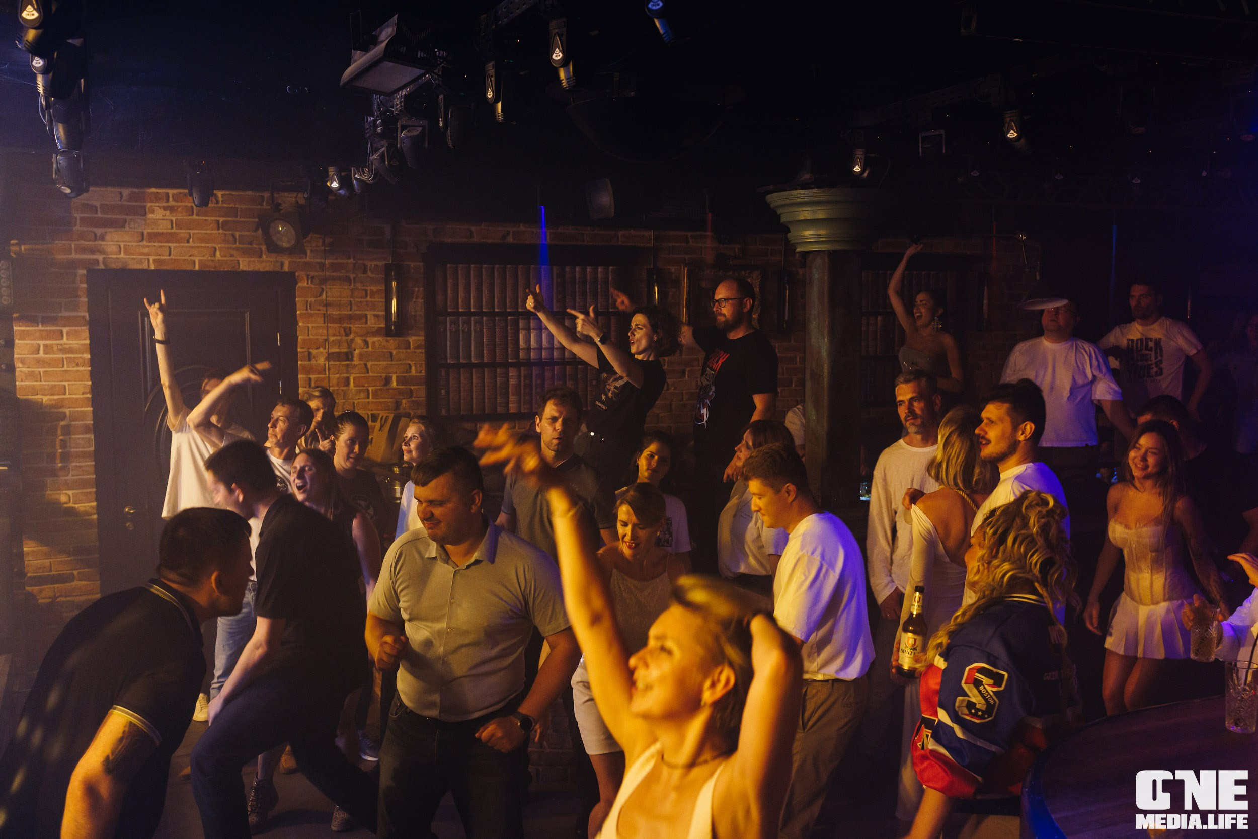 Фоторепортаж из Piano Bar. One Media Life: фоторепортажи, фотоотчеты с мероприятий и заведений