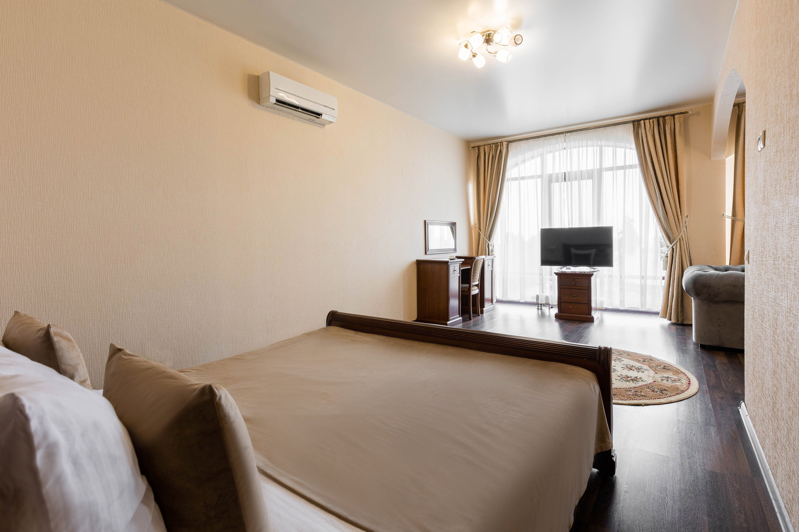 ДОМ МОСКВЫ. Семейный фотограф на крещение и венчание