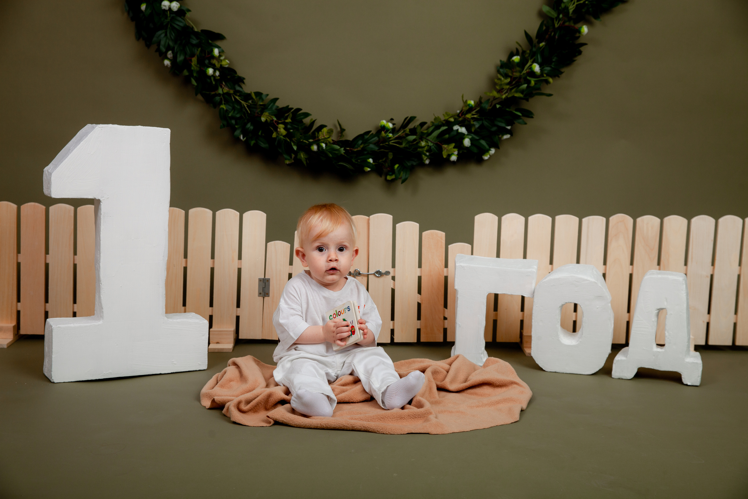 Фотосессия на годик Андраника. Фотограф в Железнодорожном и Балашихе