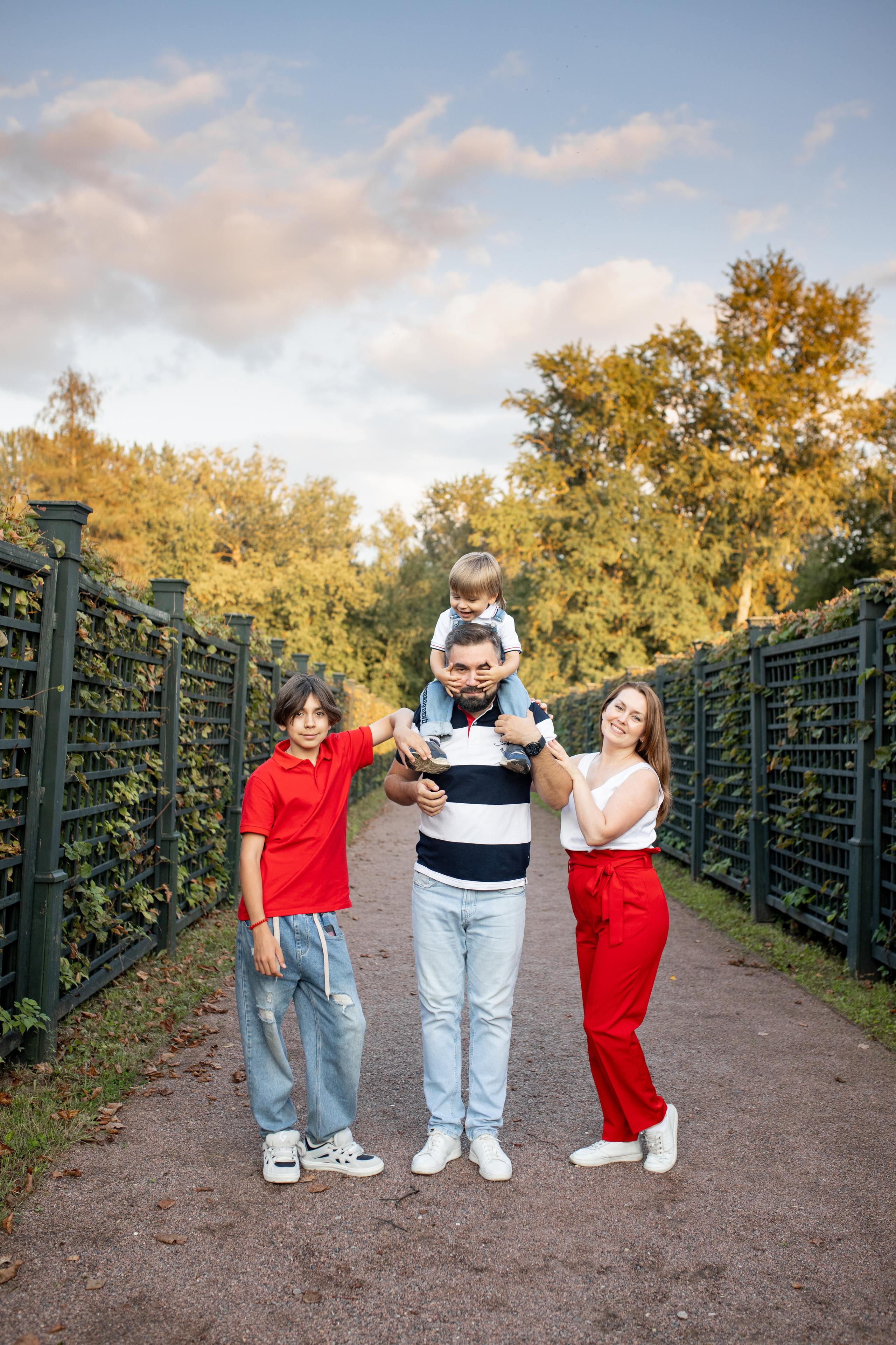 Семейная фотосессия в Кусково. Фотограф в Железнодорожном и Балашихе