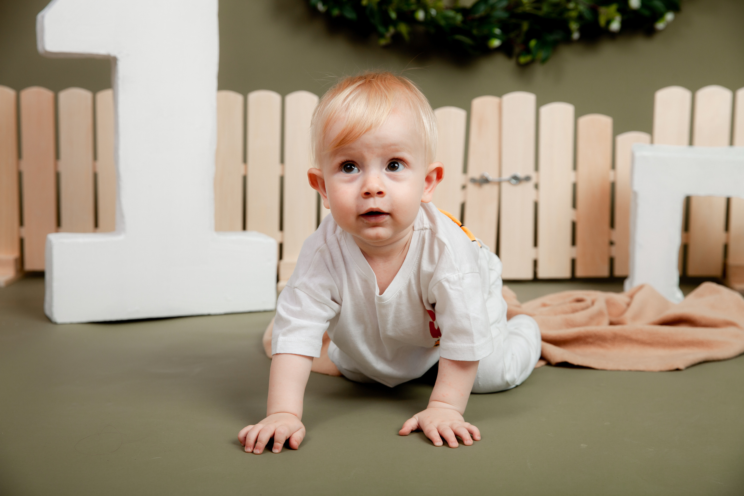 Фотосессия на годик Андраника. Фотограф в Железнодорожном и Балашихе