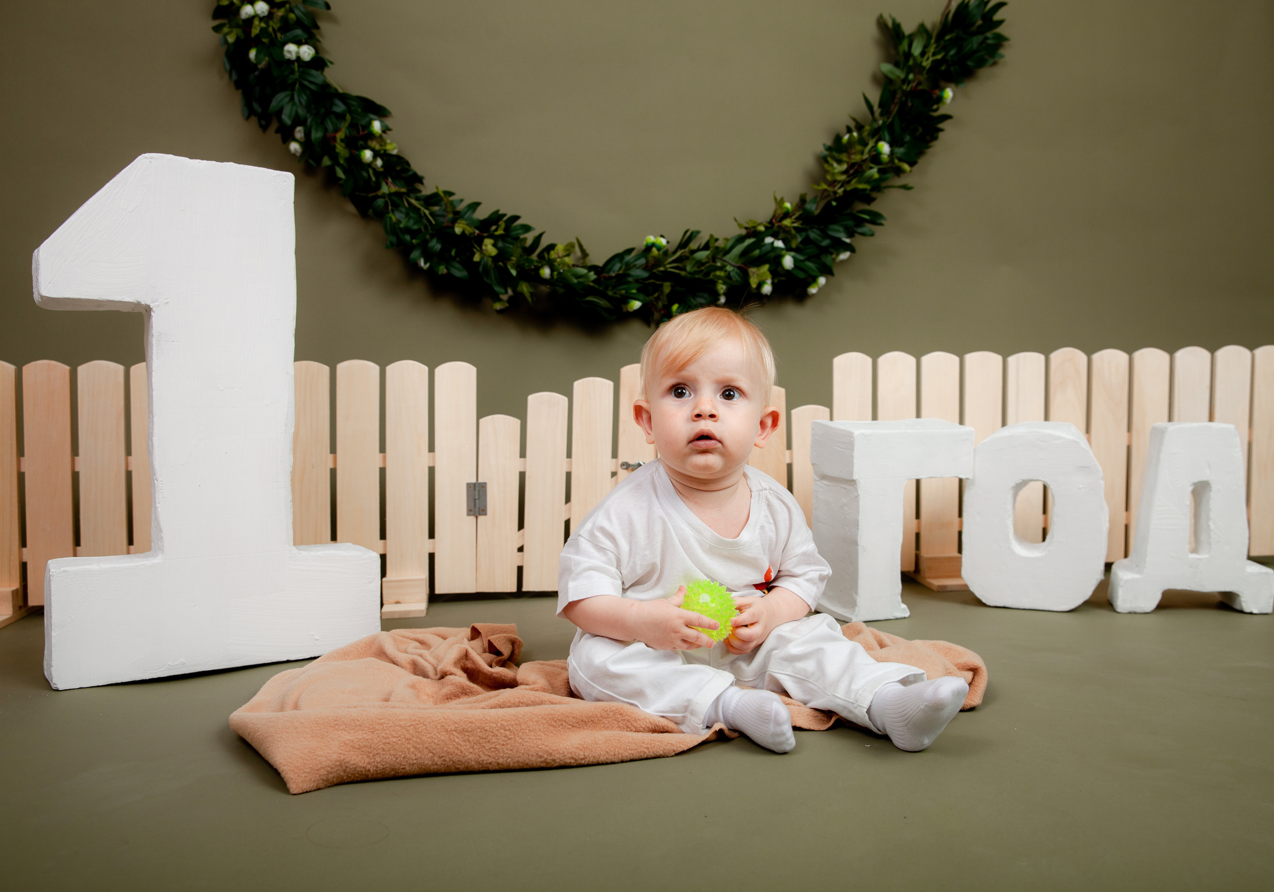 Фотосессия на годик Андраника. Фотограф в Железнодорожном и Балашихе
