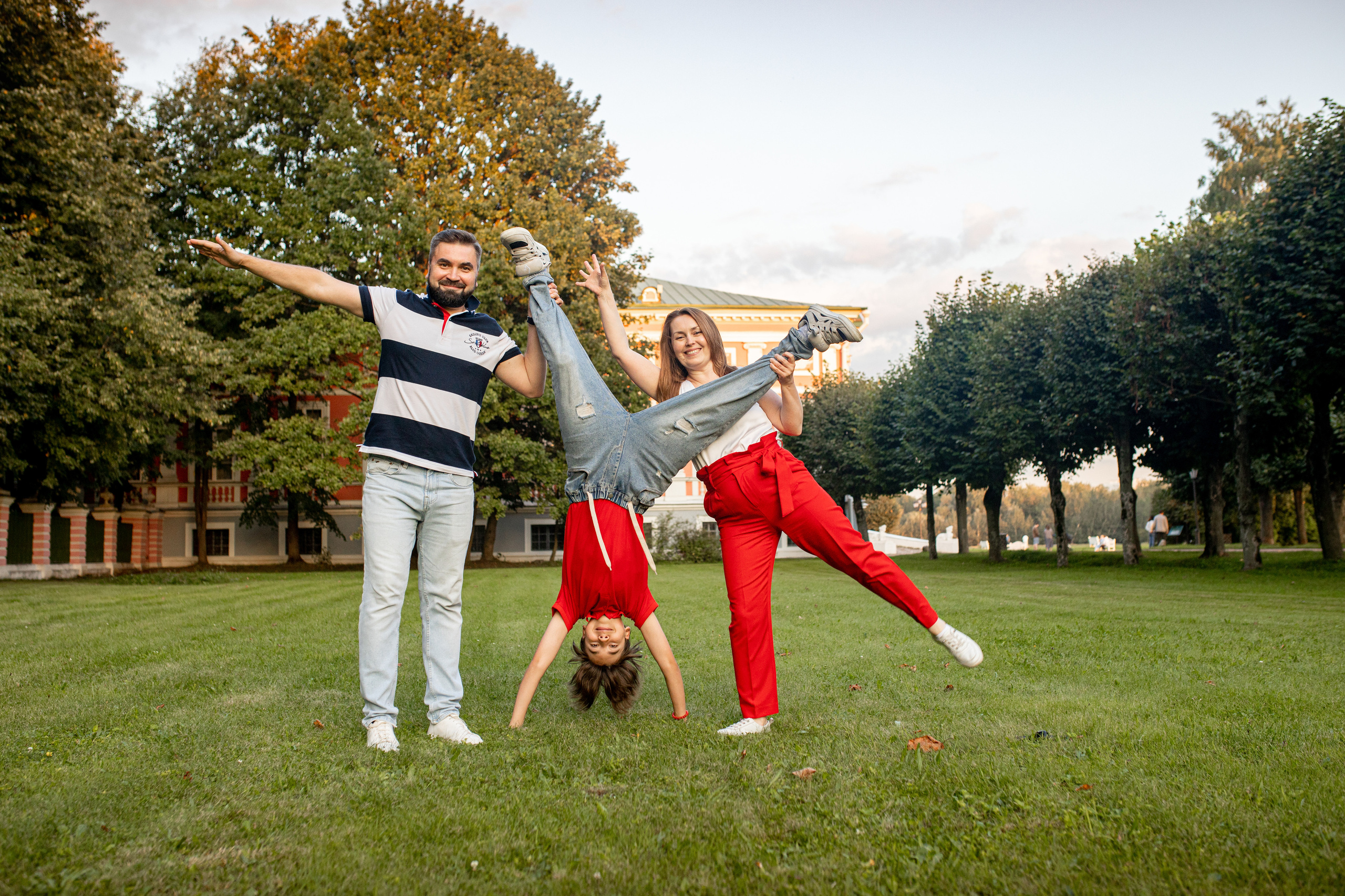 Семейная фотосессия в Кусково. Фотограф в Железнодорожном и Балашихе