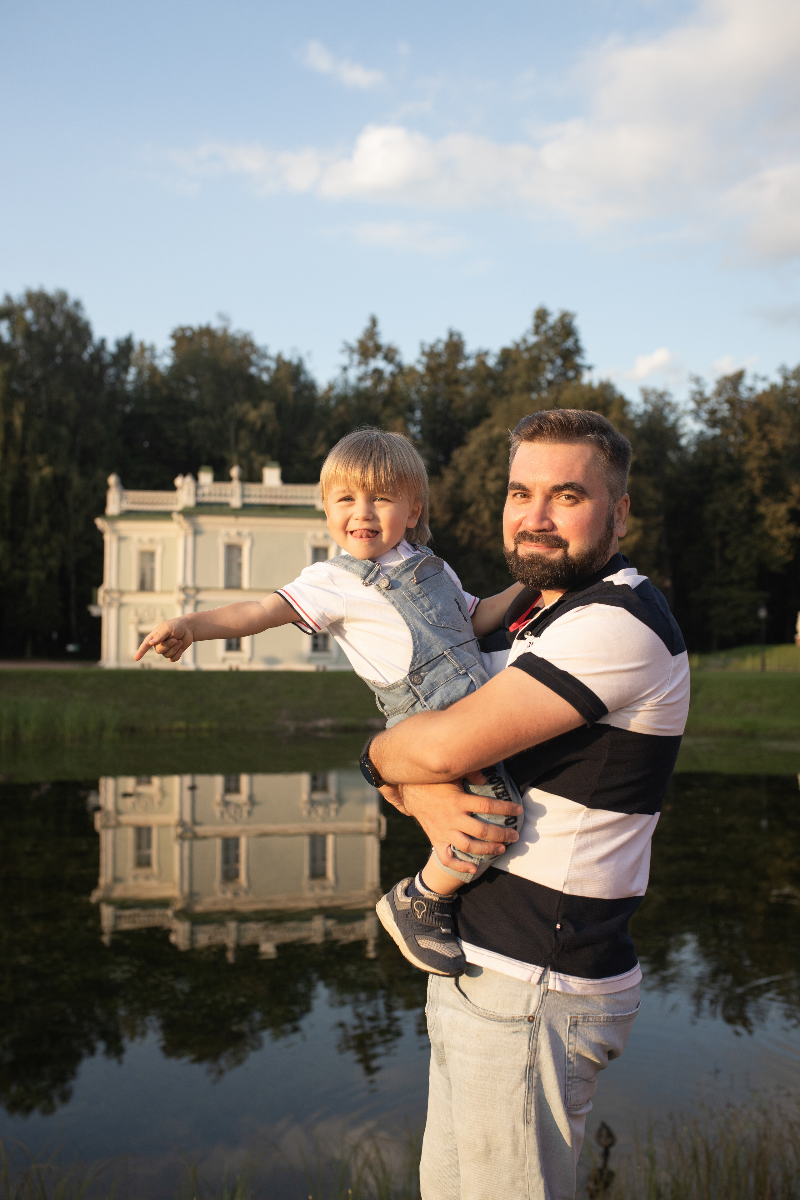 Семейная фотосессия в Кусково. Фотограф в Железнодорожном и Балашихе